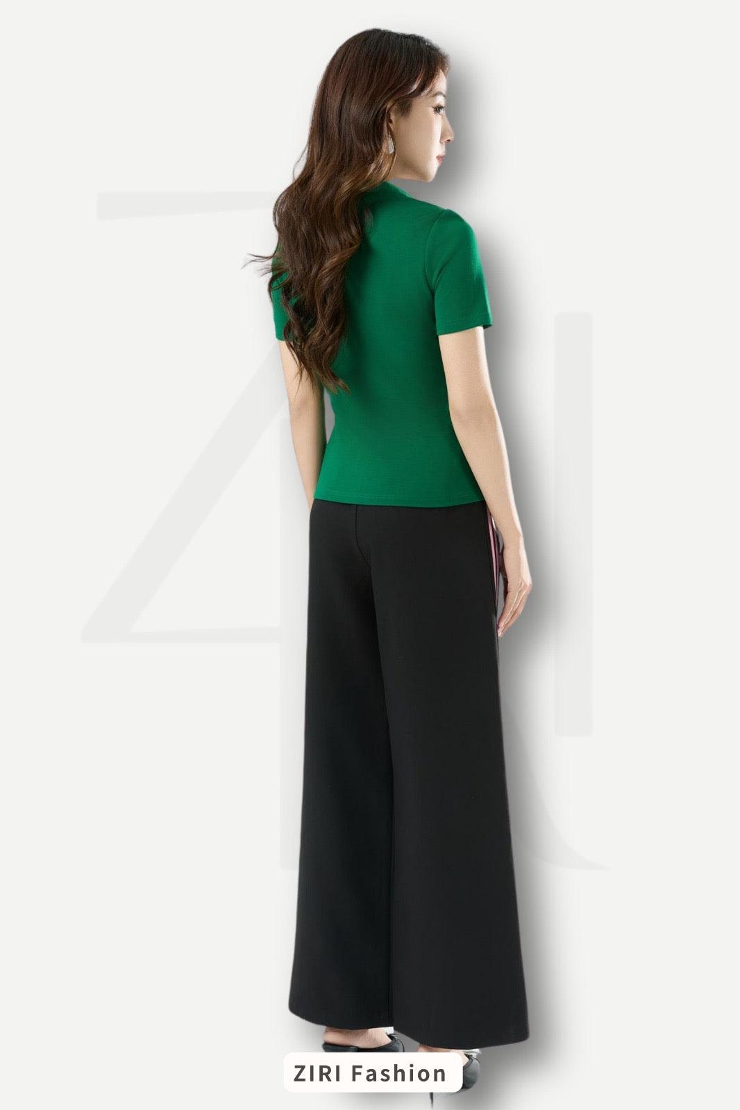 Ziri V-Neck Cotton Top