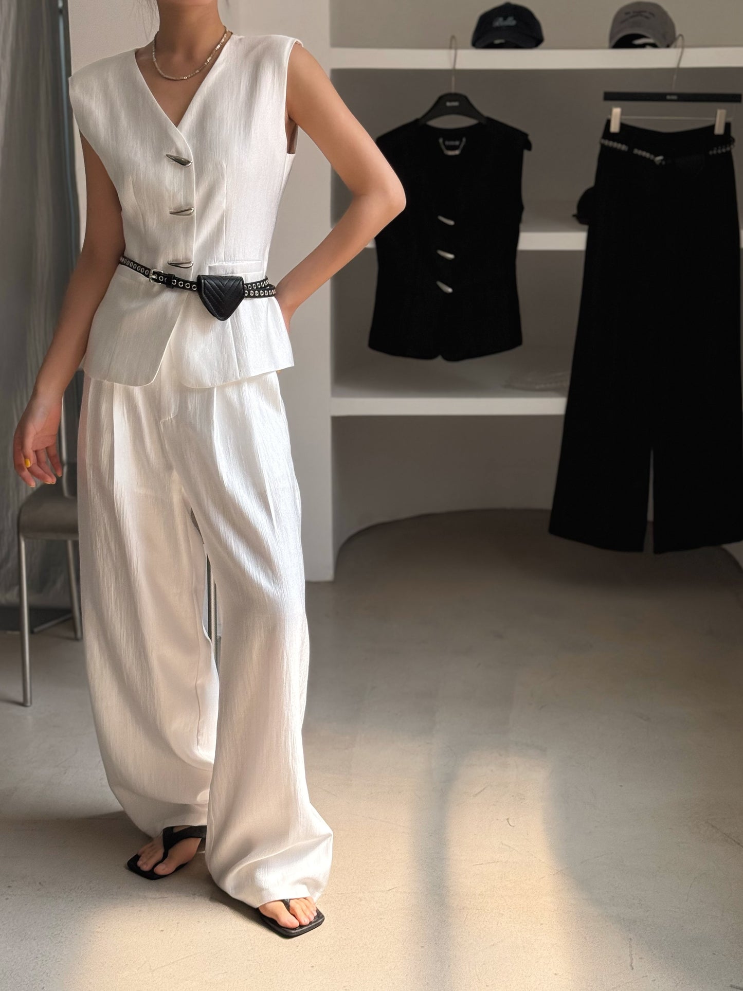 Su Abstract Button Vest