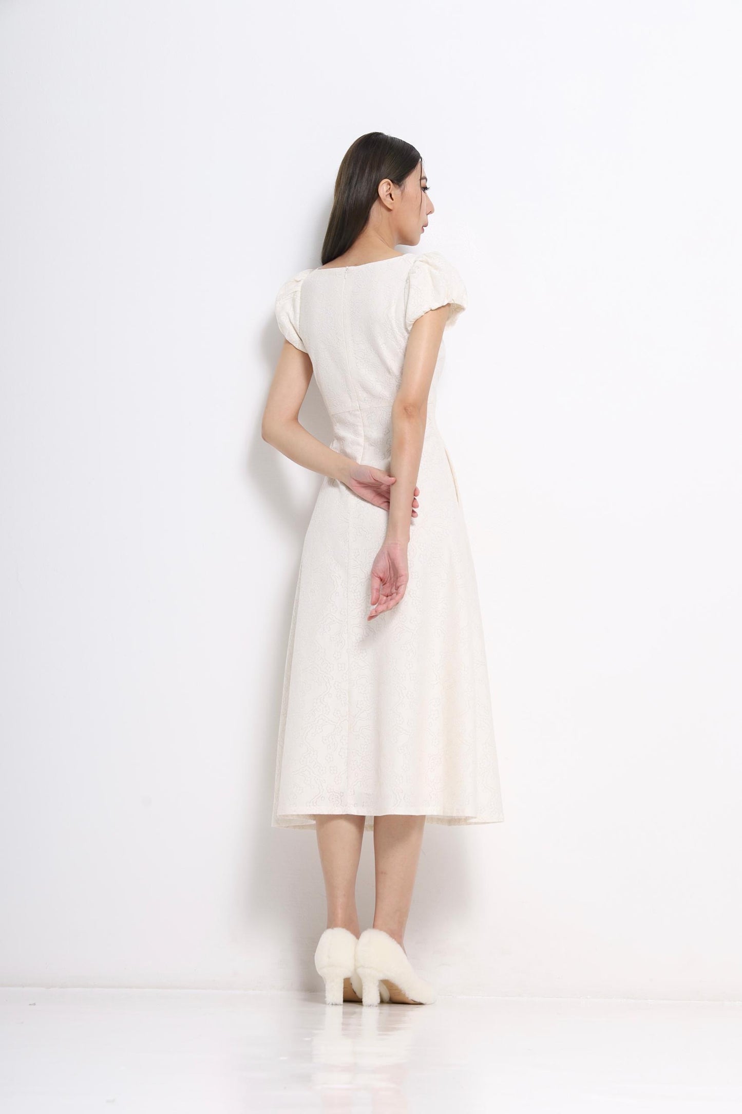 Stacey Sweetheart Lace Dress