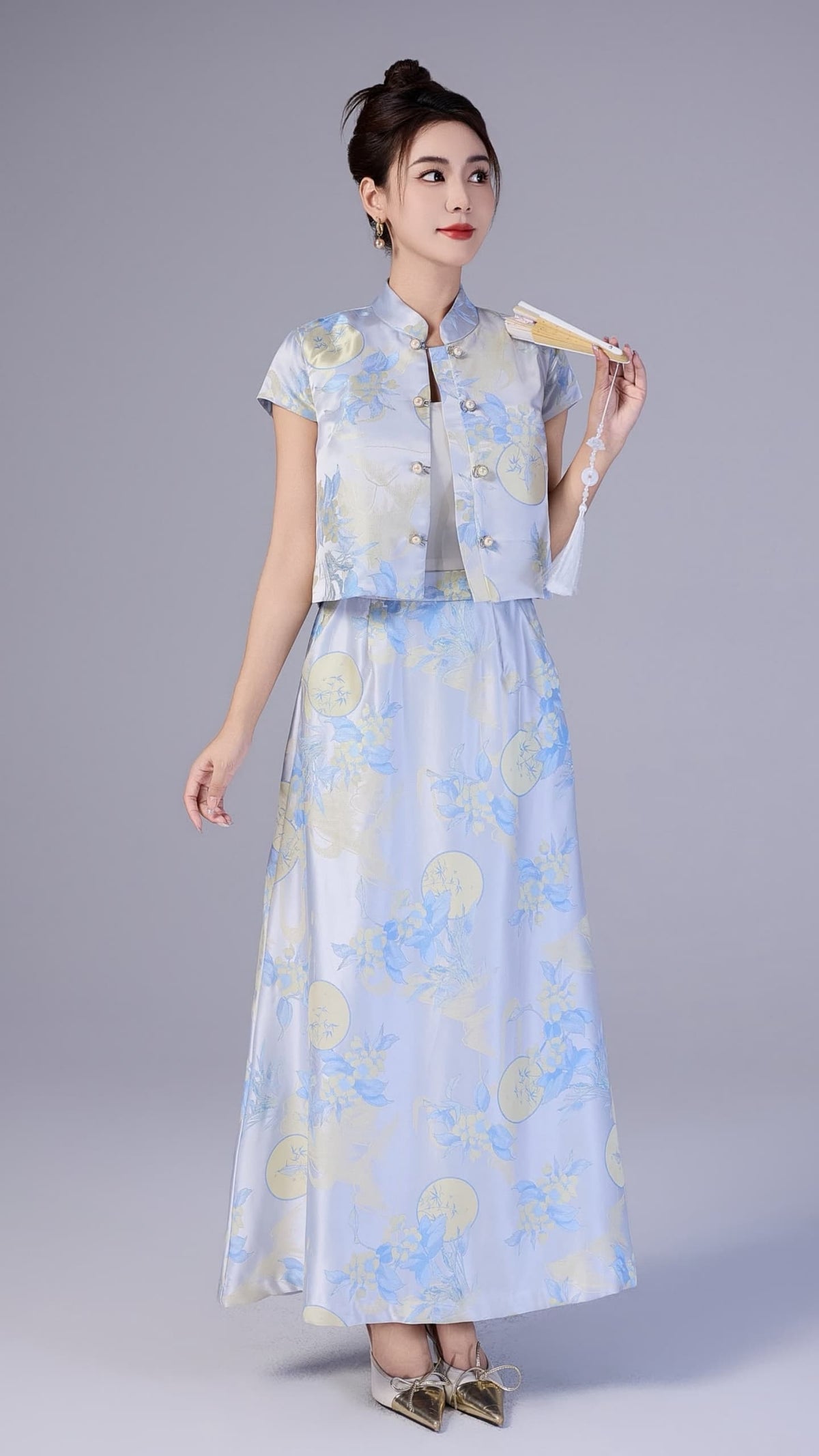 Xin Oriental Jacquard Qipao Top