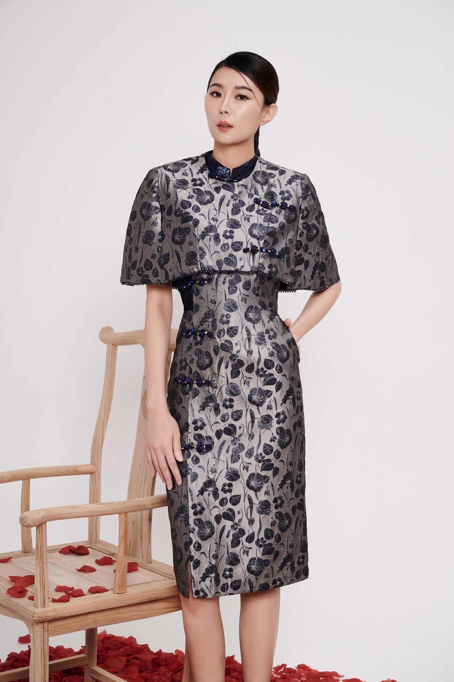 Fan Hua Orient Cropped Cape Jacket