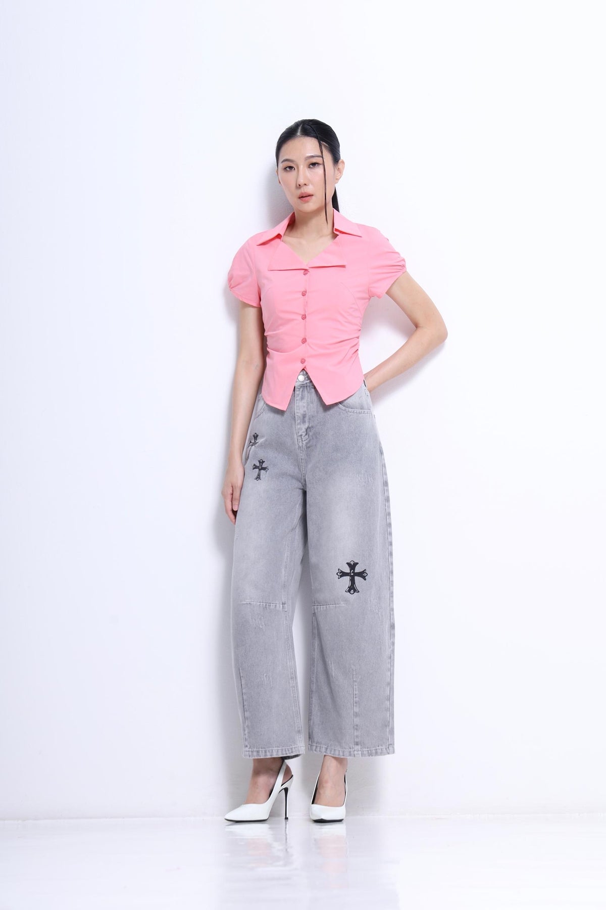 Jesse  Vintage Cross Embroidered Barrel Jeans