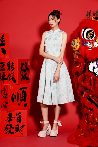 Wen Orient Jacquard Qipao Dress