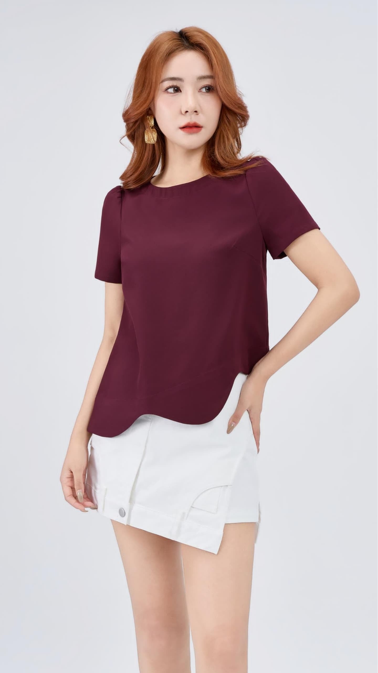 Ziri Scallop Hem Loose Top