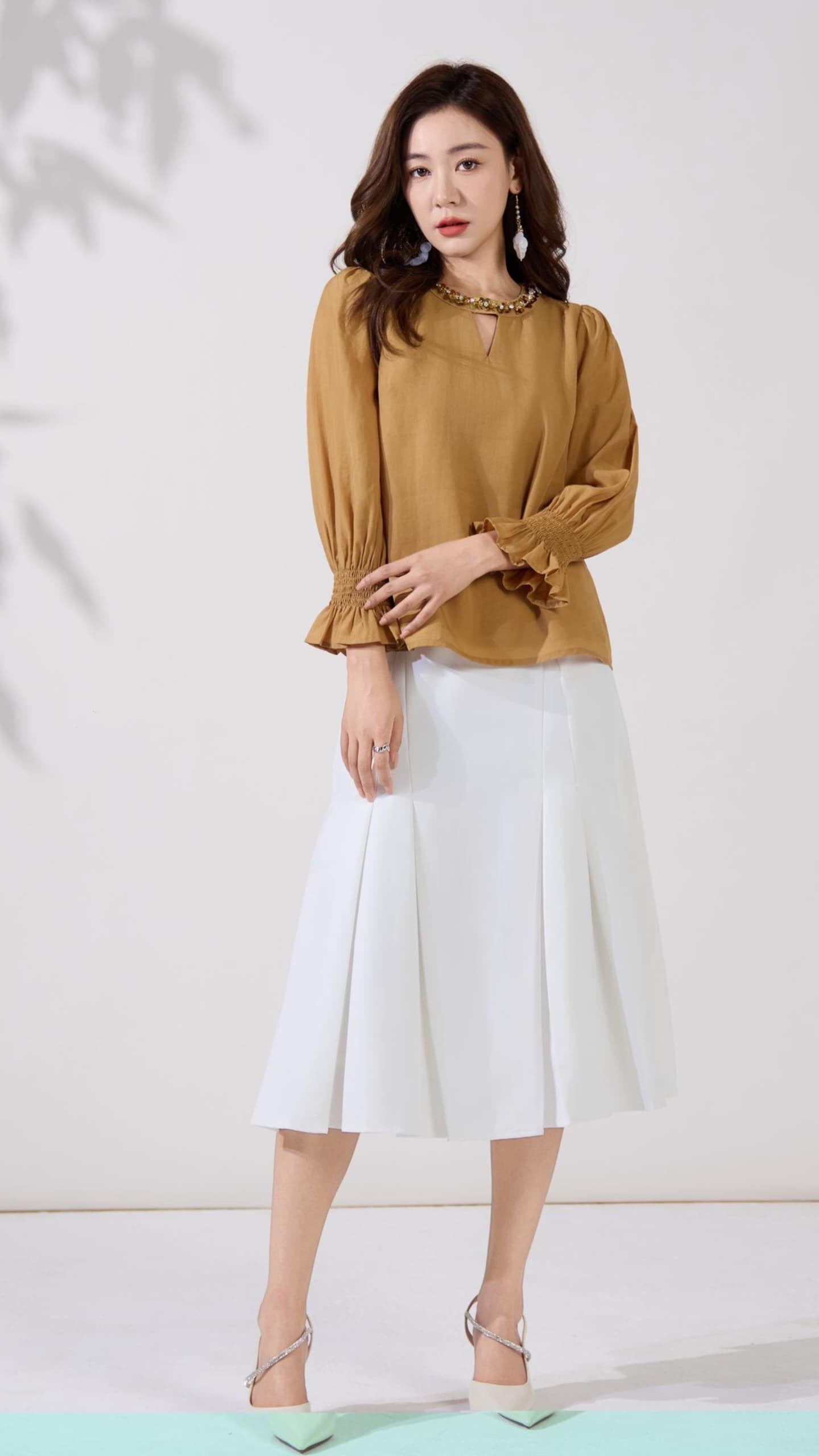 Ziri Sequins Neck Long Sleeve Top