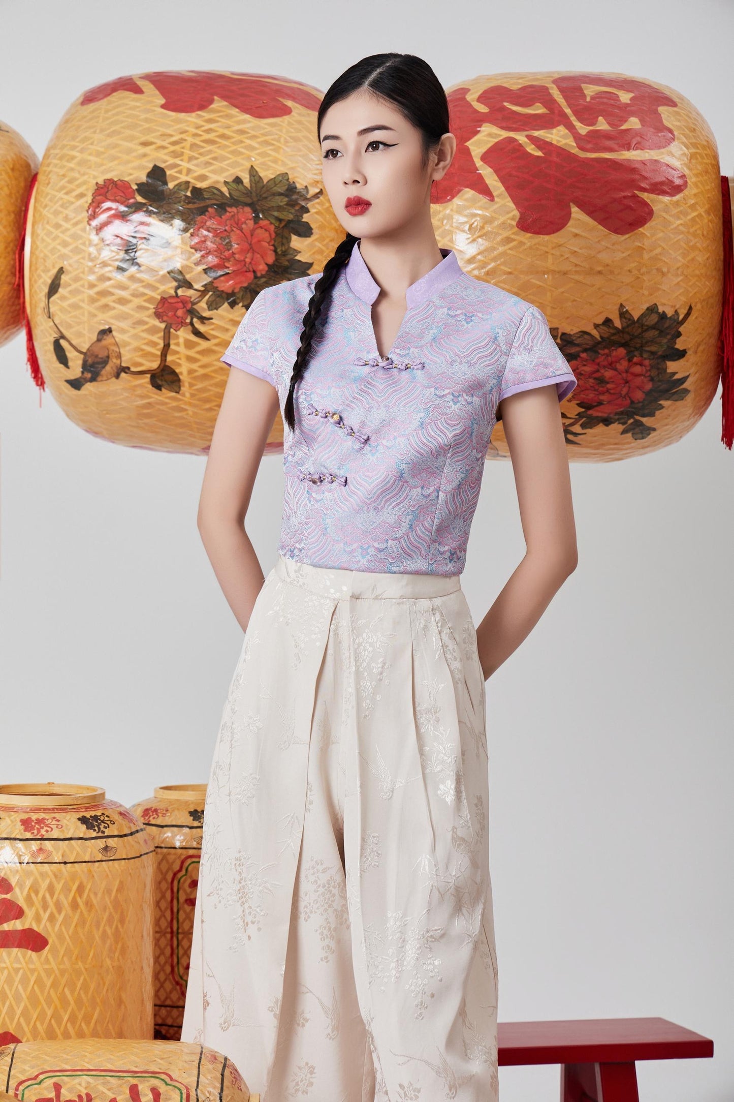 Yun Orient V-neck Blouse