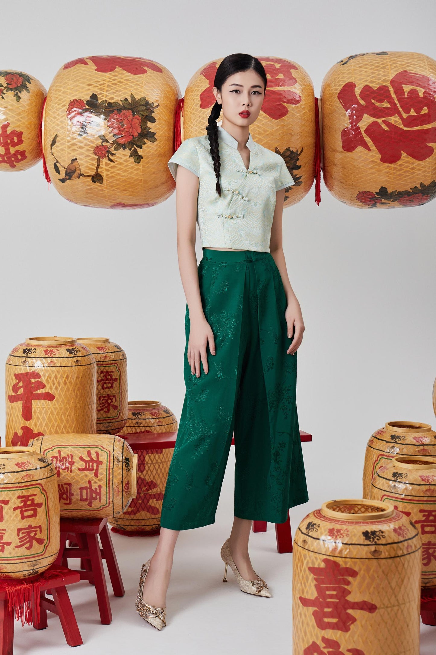 Yun Orient V-neck Blouse