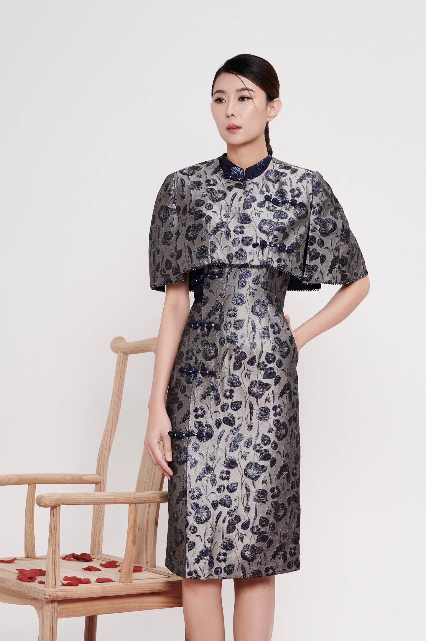Fan Hua Orient Cropped Cape Jacket