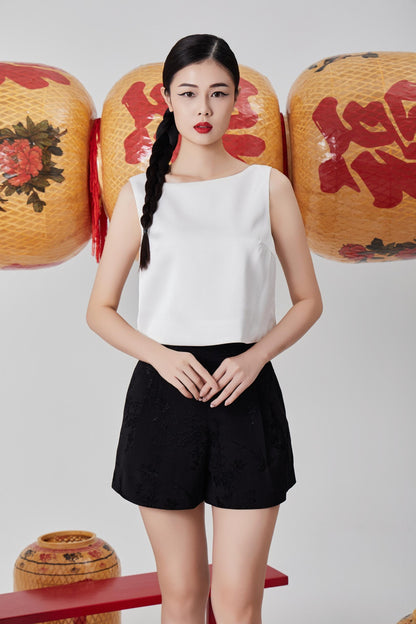 Ven Orient Pleated Shorts