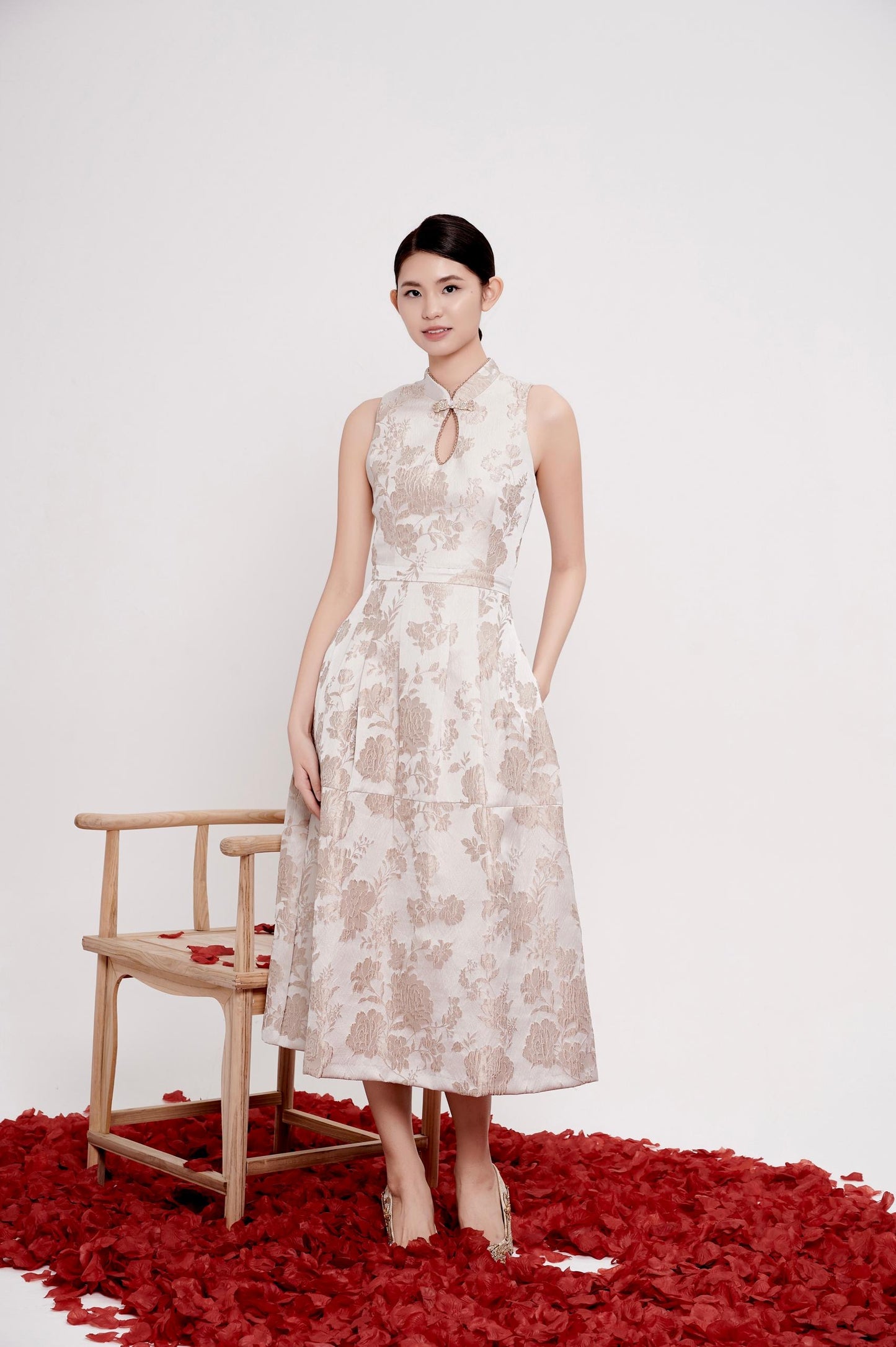 Zhen Orient Crystal Qipao Dress