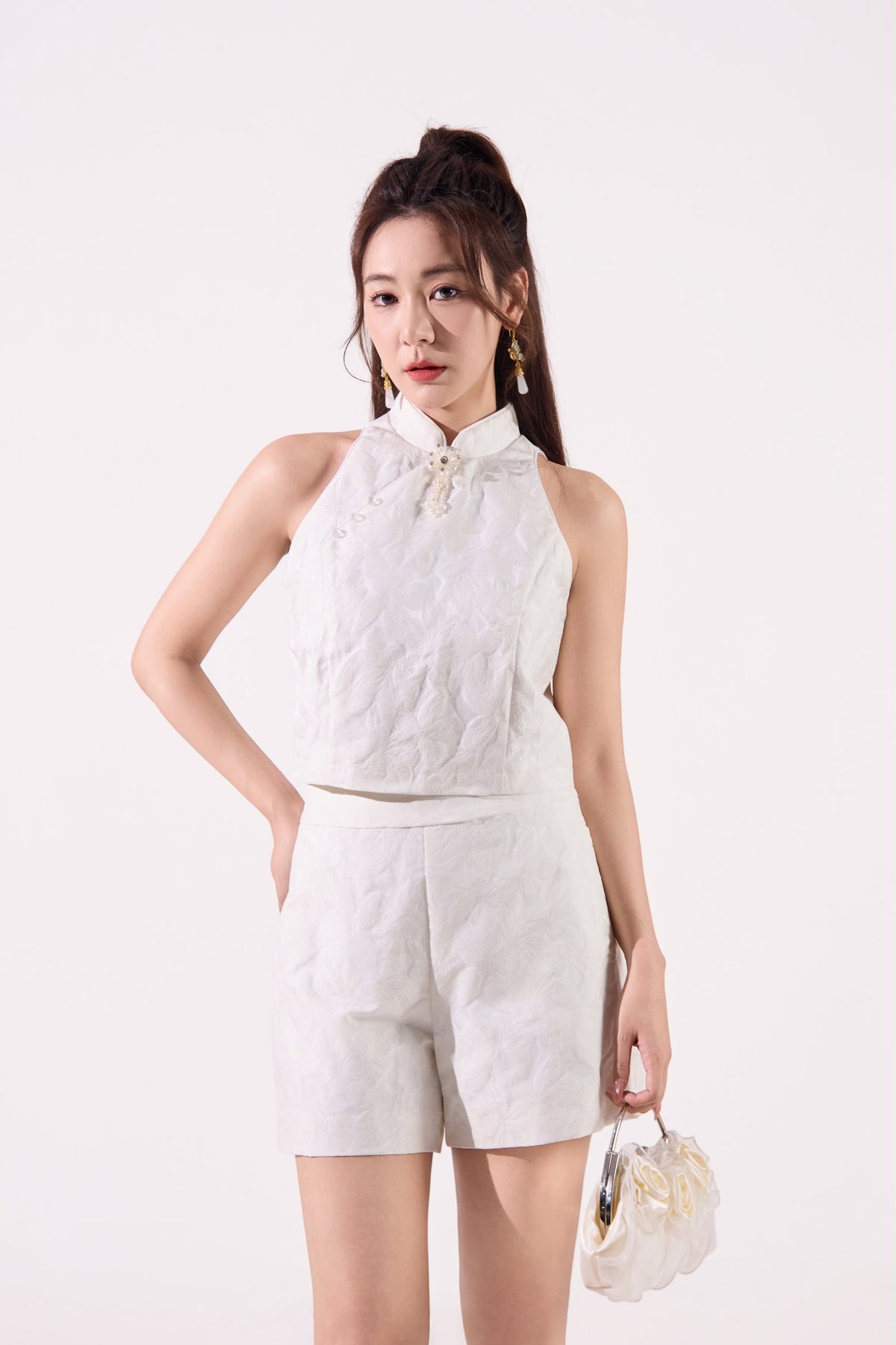 Lin Oriental Cut In Top