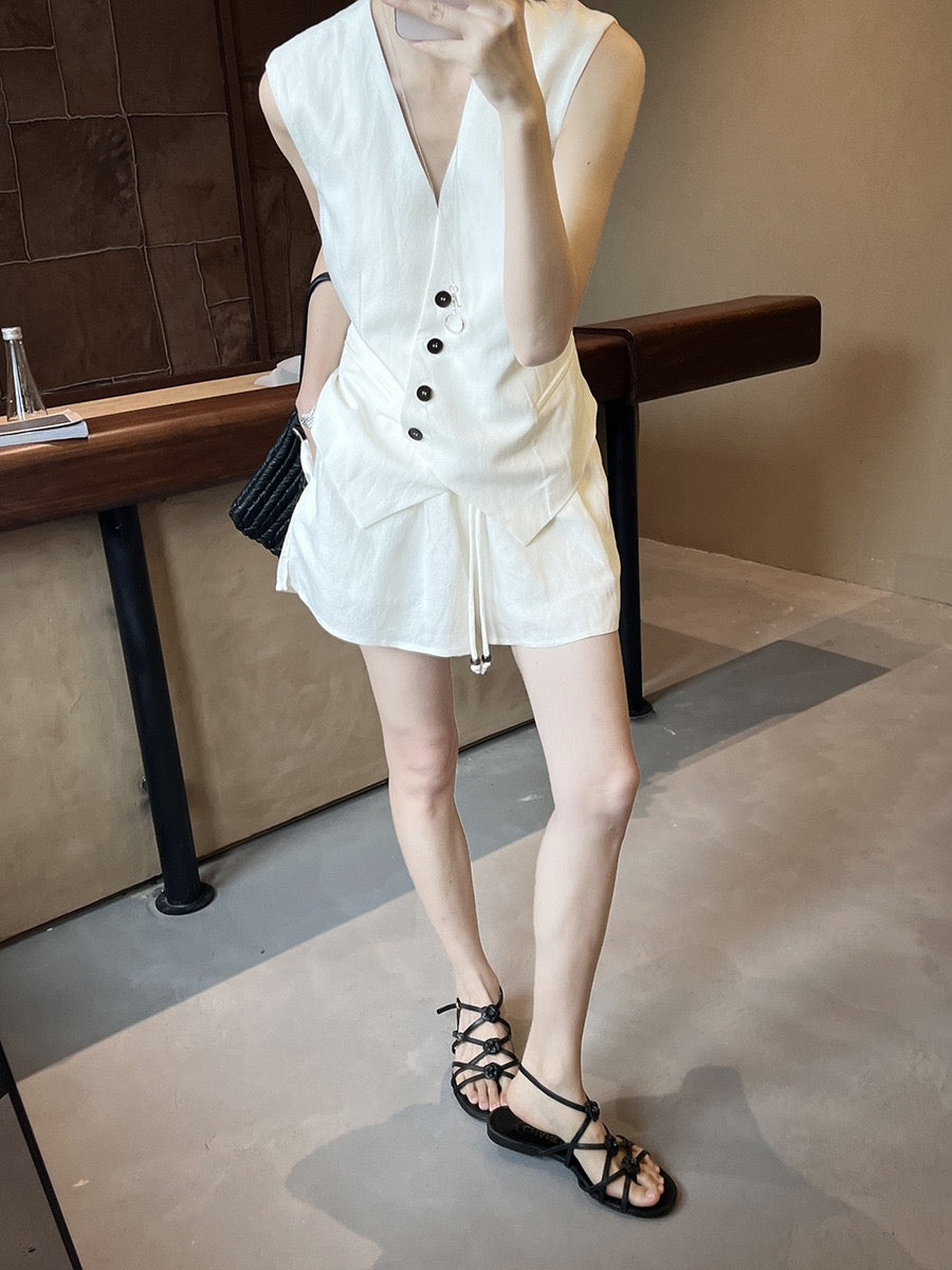 Hoo Linen Vest + Shorts Setwear