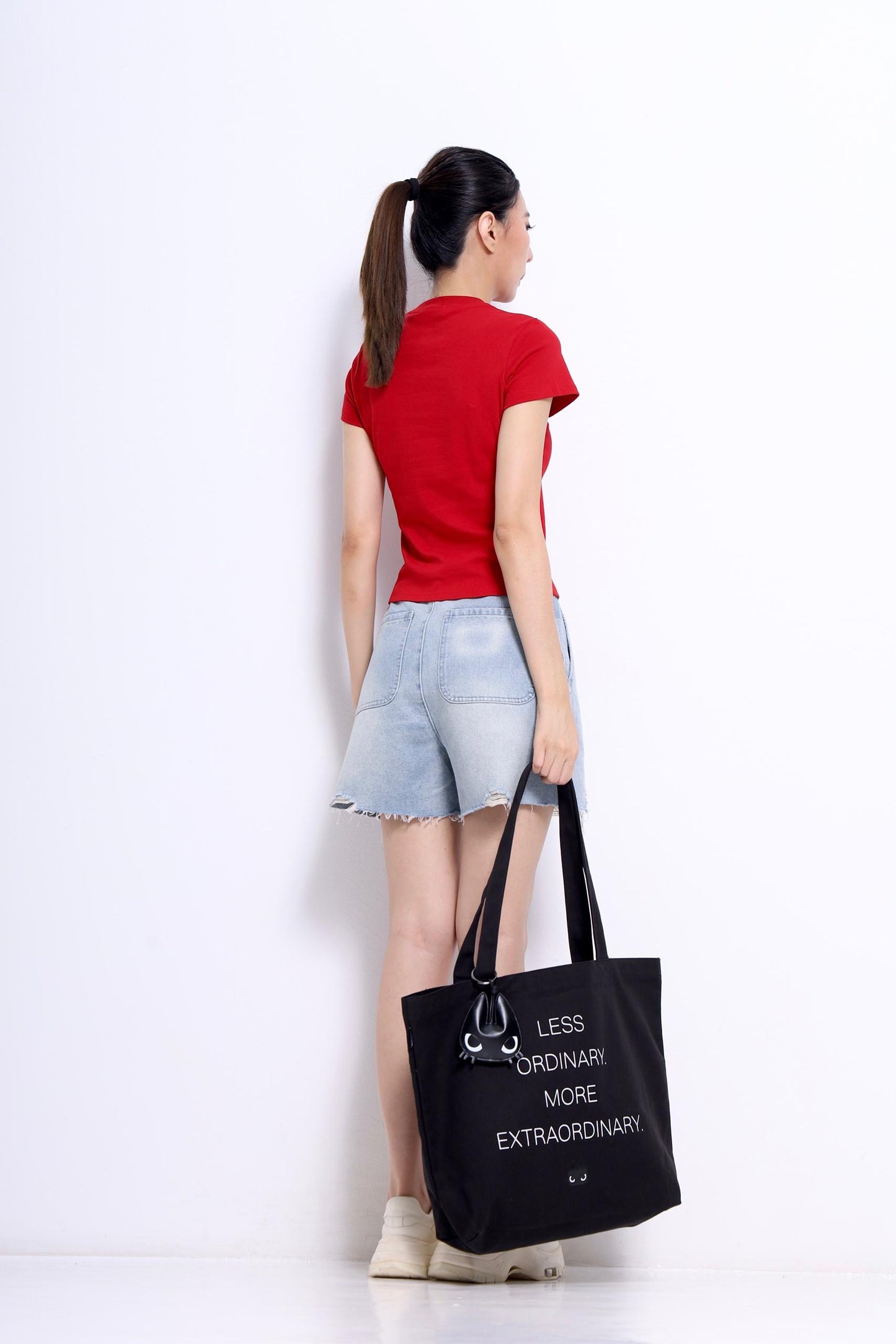 Omo Classic Fitted Tee