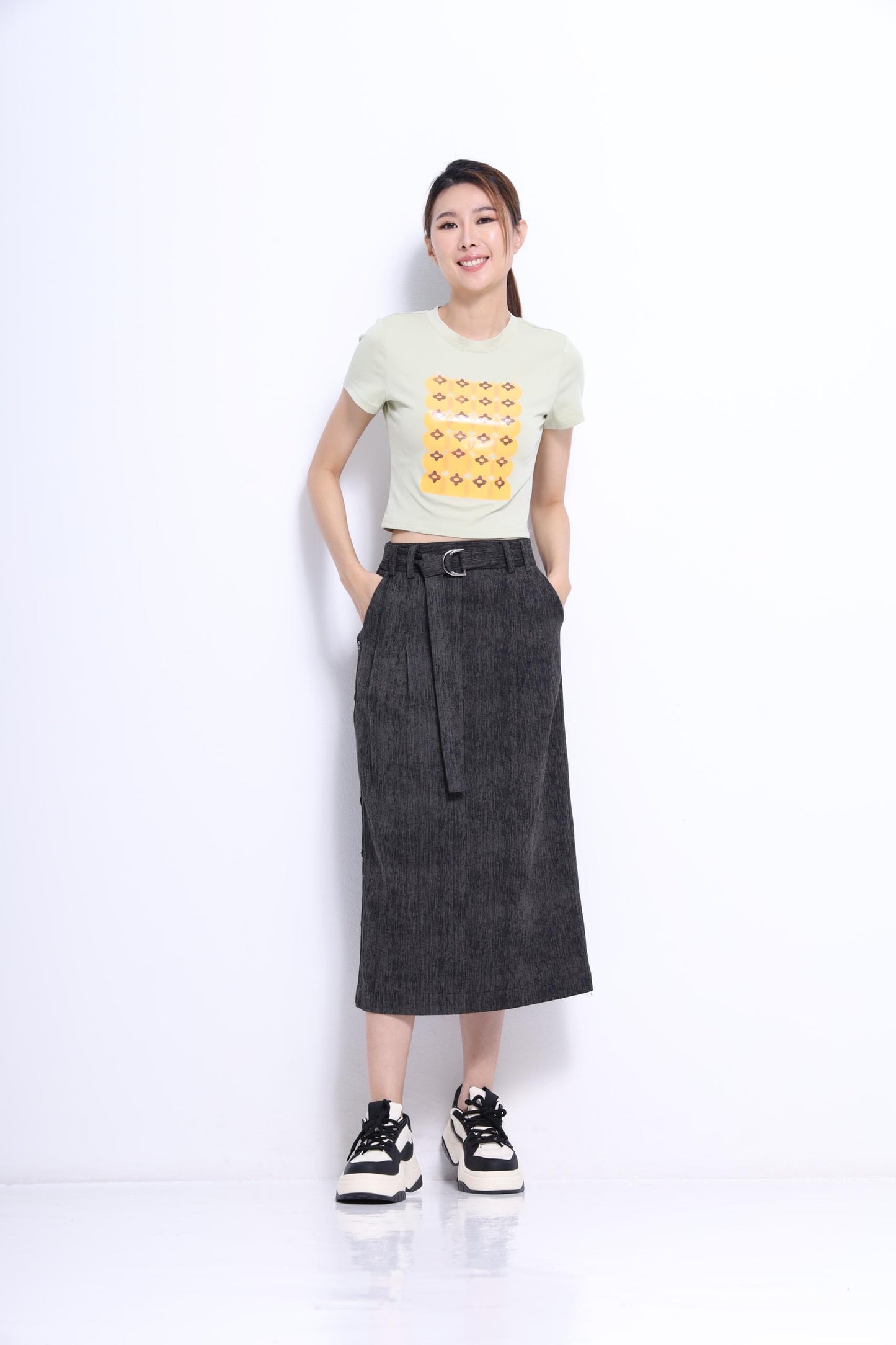 Mikan Fitted Crop Tee