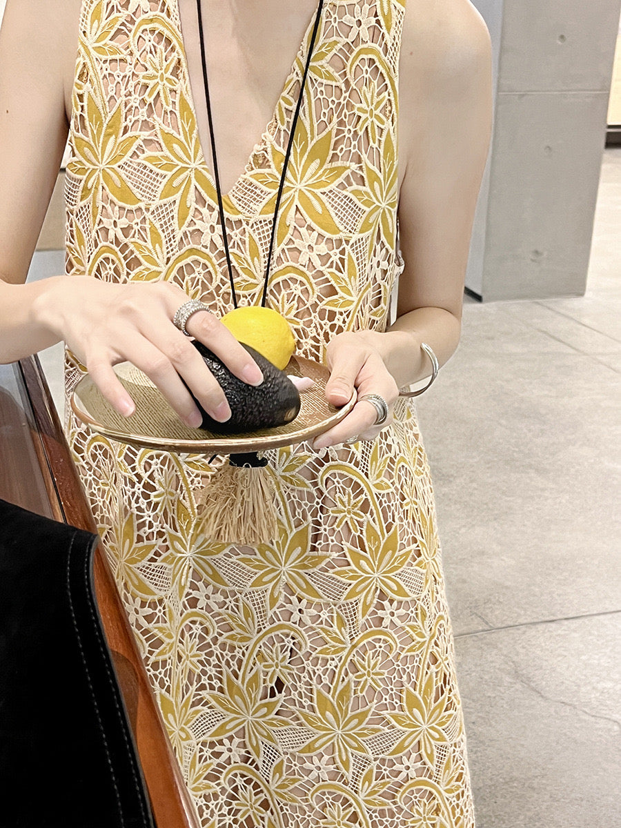 Hoo V-Neck Broderie Dress