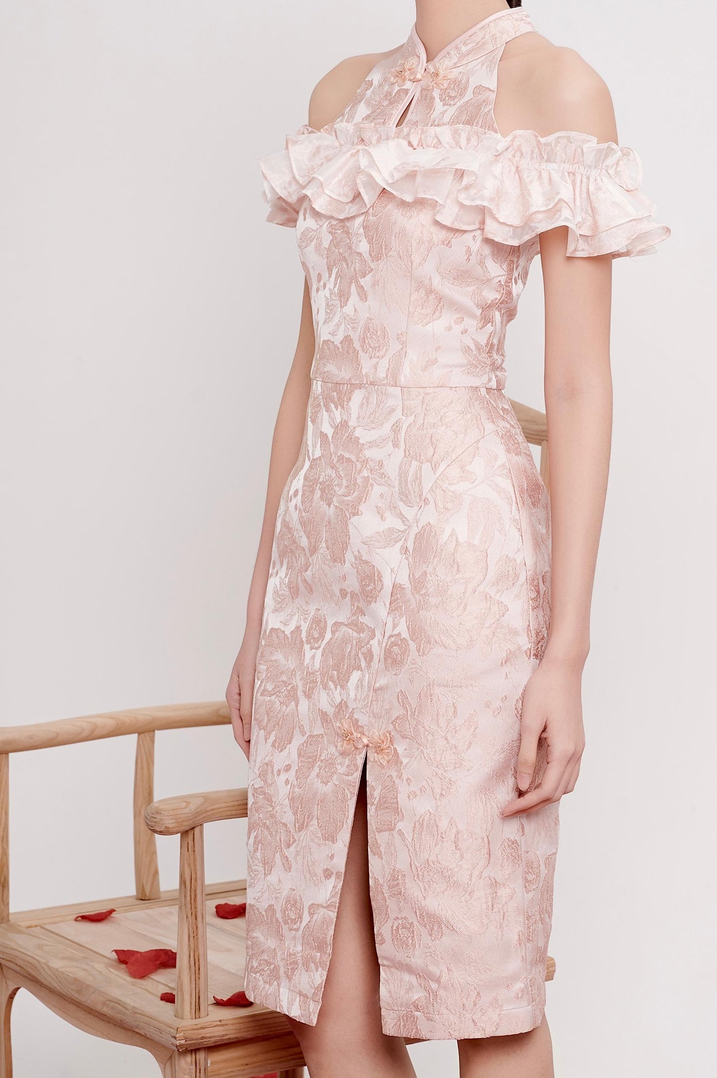 Lu Orient Off Shoulder Ruffles Qipao