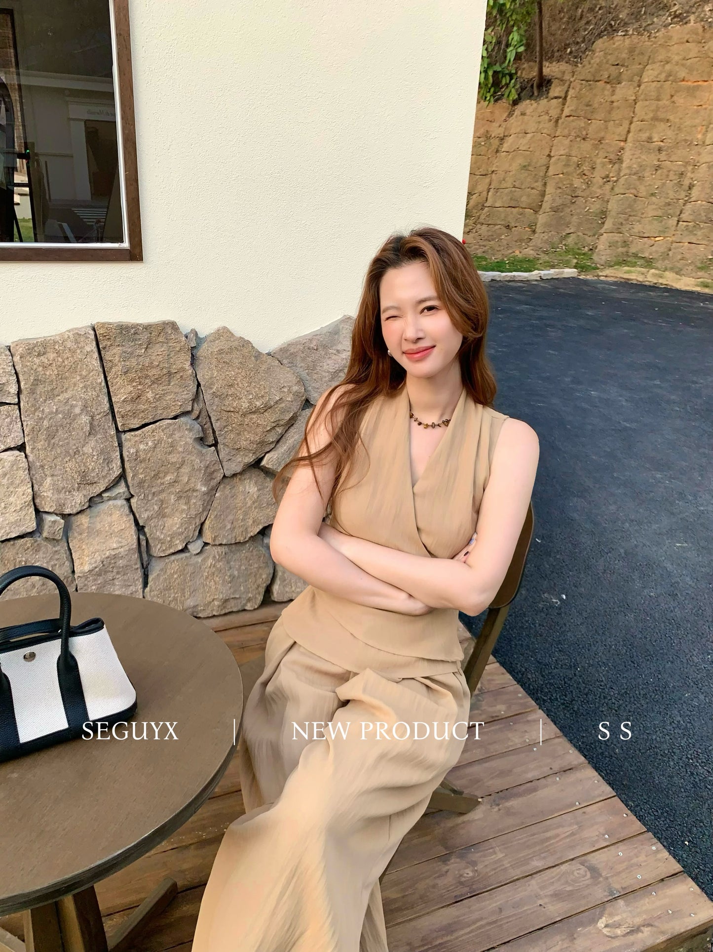 Lucy V-Neck Relaxed Pants Set