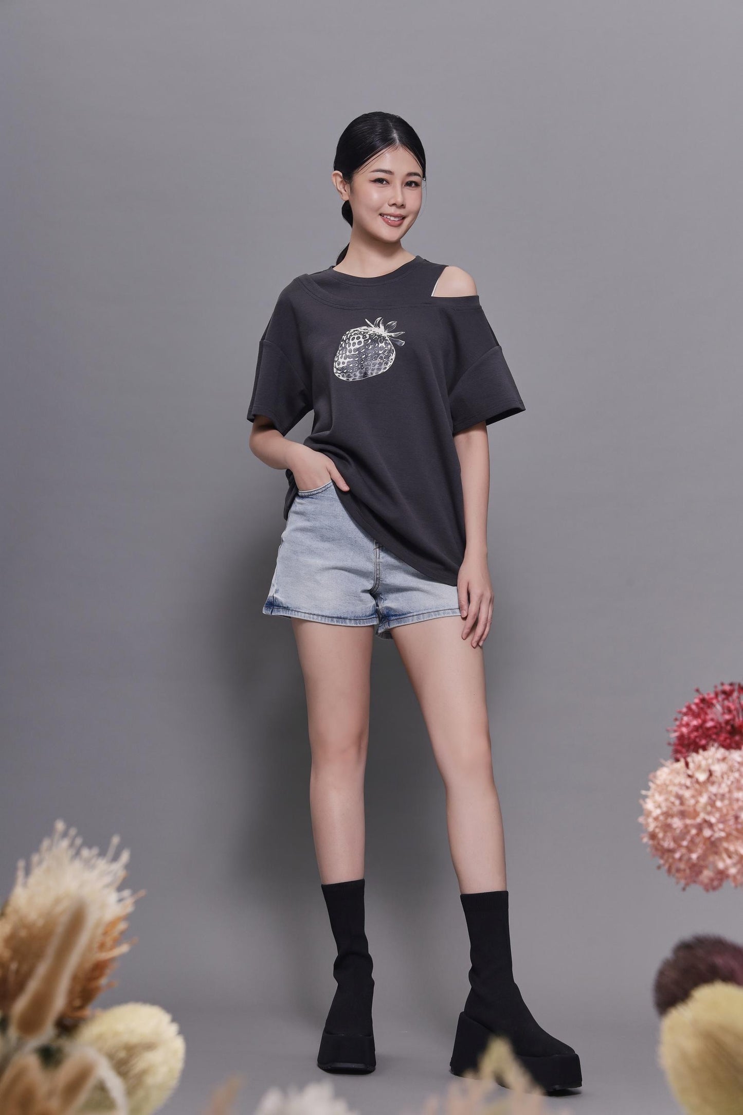 Ichigo Cutout Oversized Tee