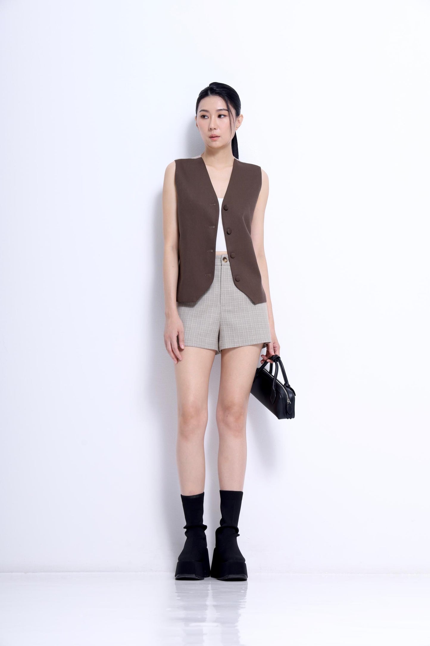 Kali Bi-Color V-Neck Vest