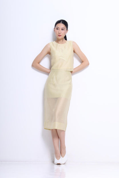 Lian Orient Floral Embroidered Sleeveless Top