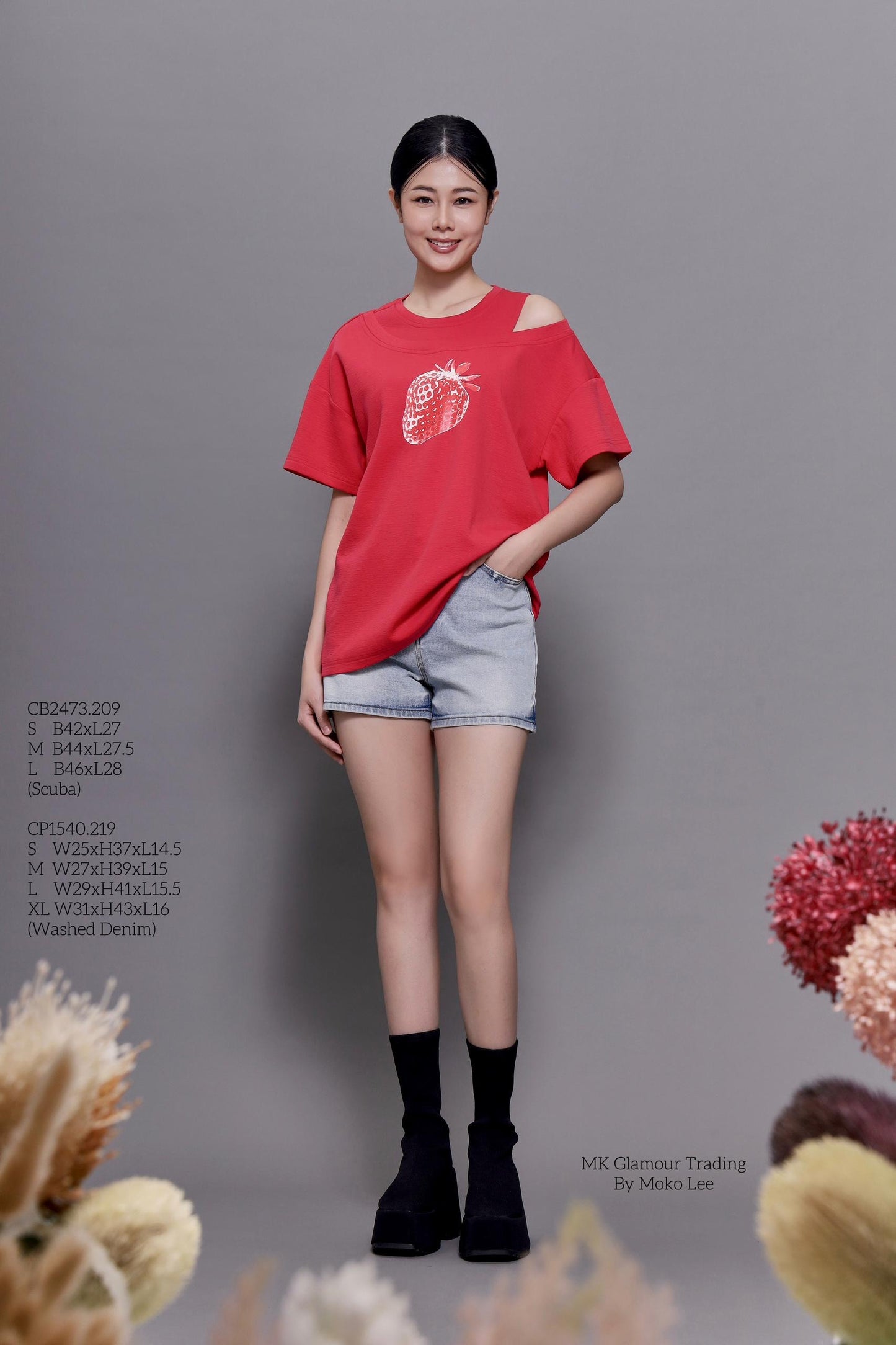 Ichigo Cutout Oversized Tee