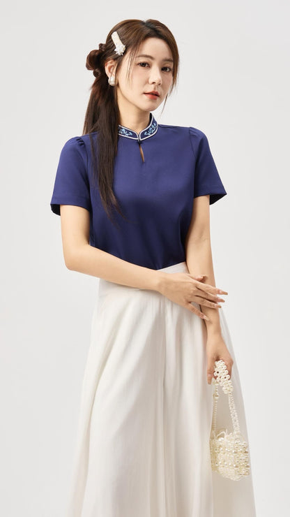 Su Oriental Embroidered Qipao Top