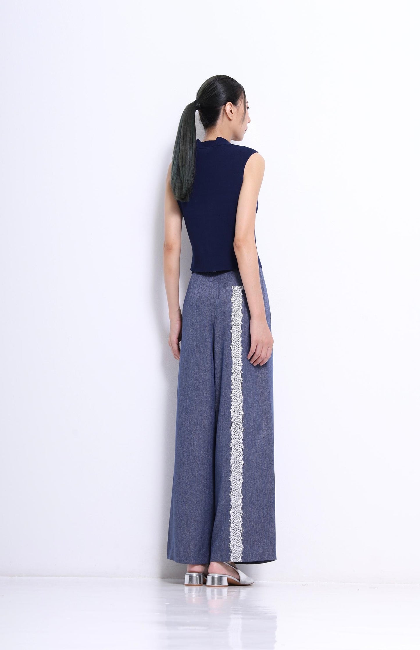 Claira V-Neck Knit Vest