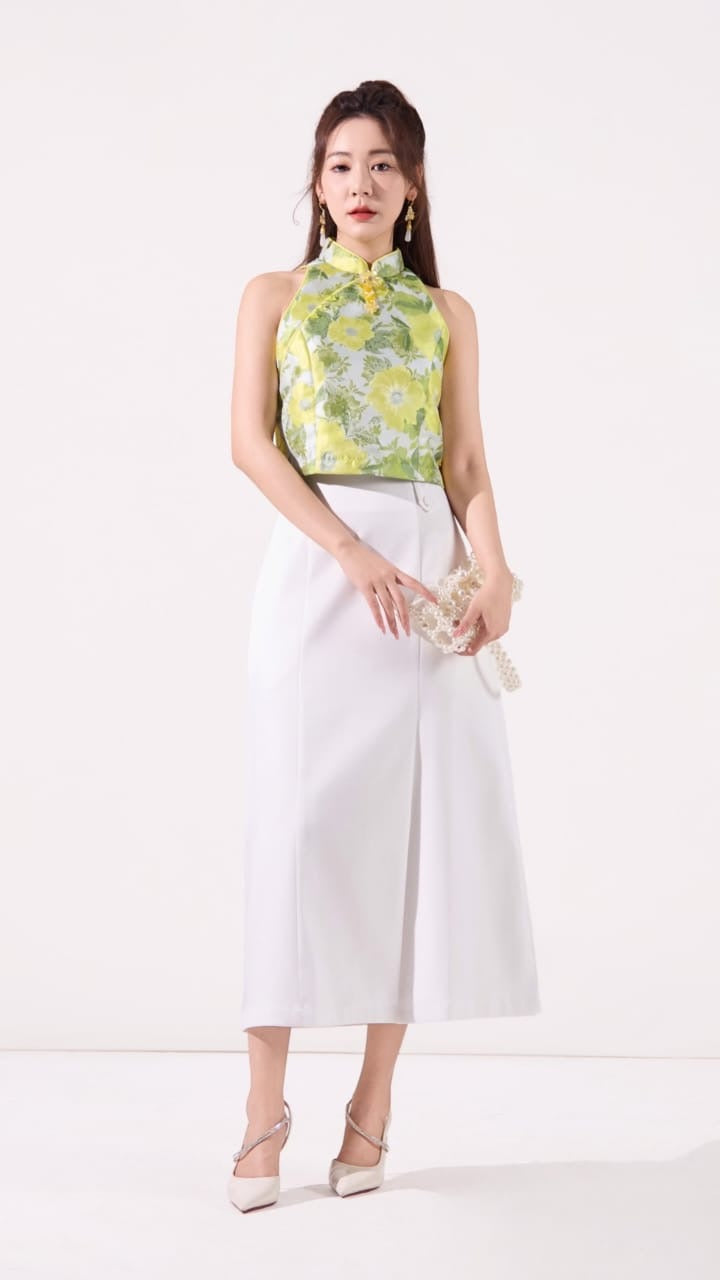 Lin Oriental Cut In Top