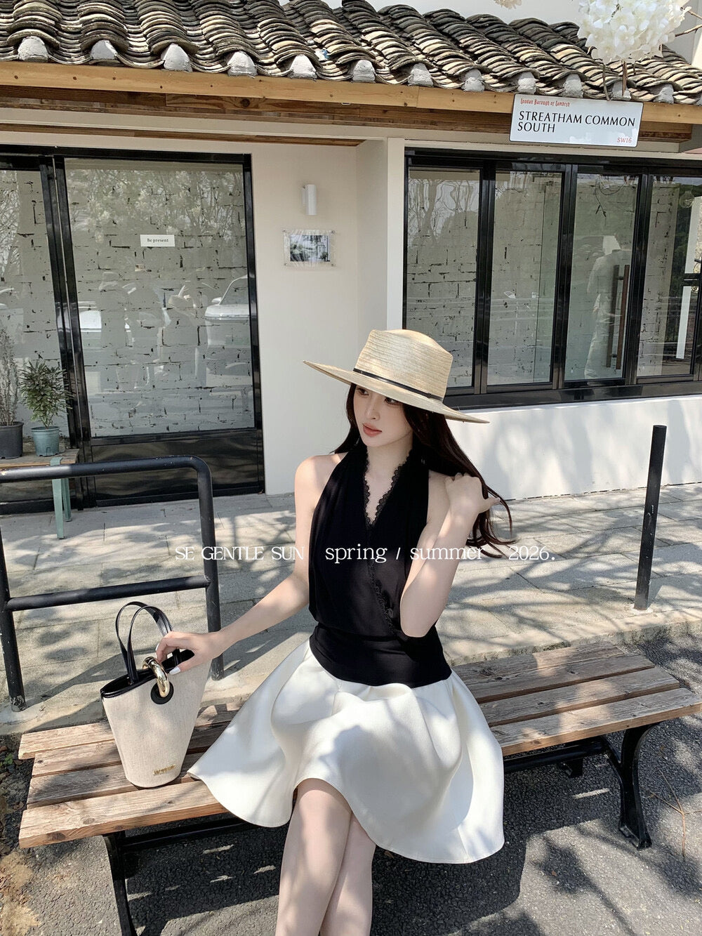 Yuri Lace V-Neck Knit Top