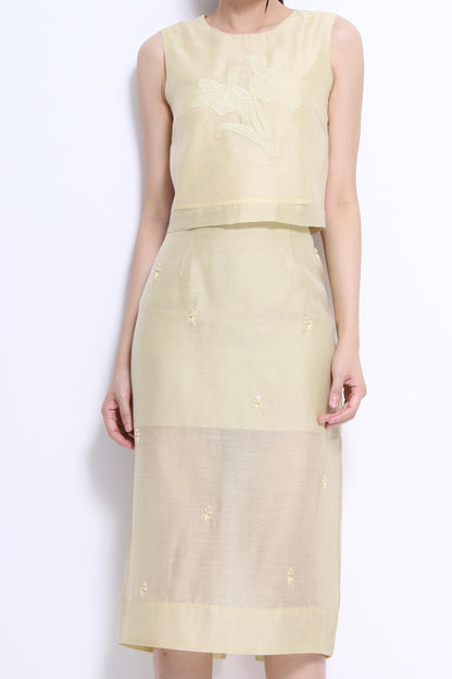 Lian Orient Floral Embroidered Sleeveless Top