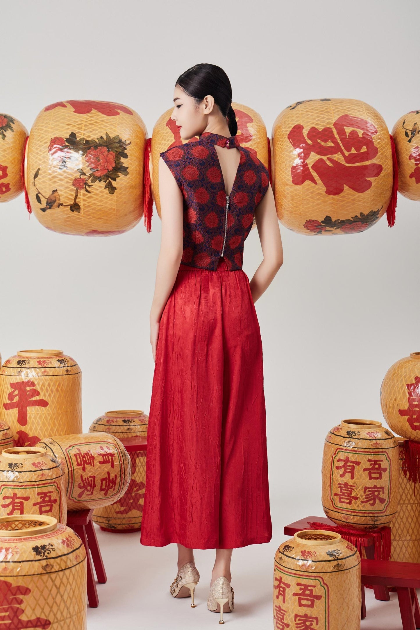 Jue Wide Legged Satin Pants