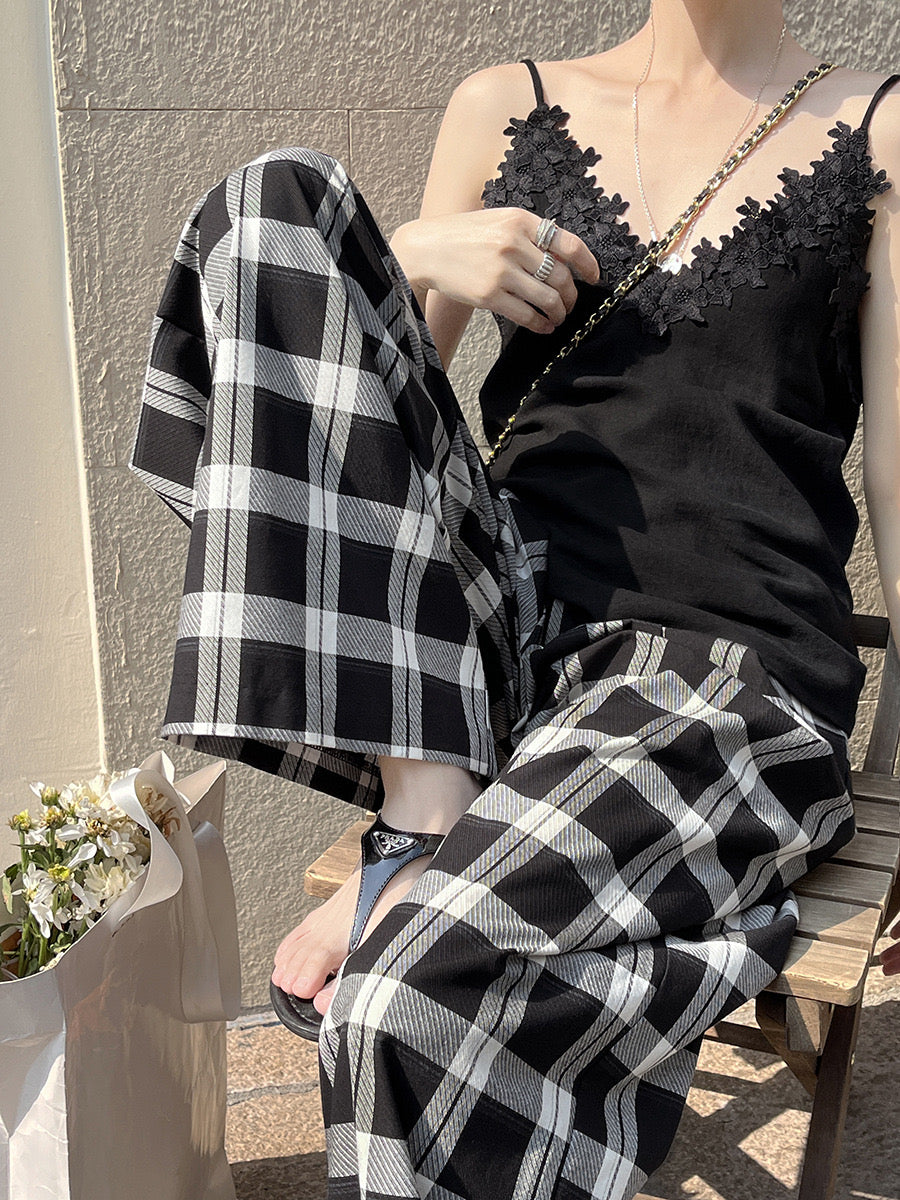 Hoo Lace V-Neck Camisole