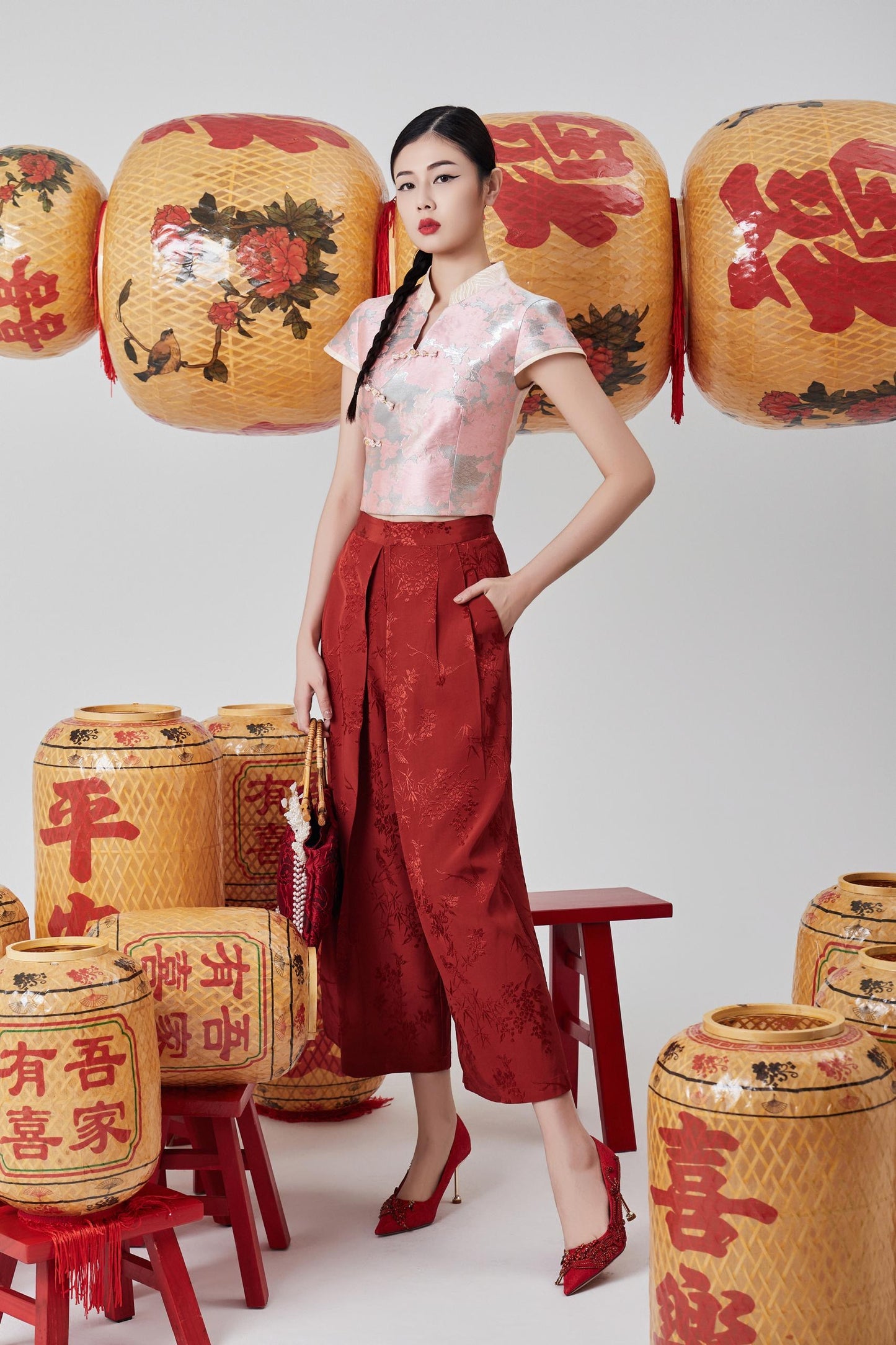 Yun Orient V-neck Blouse