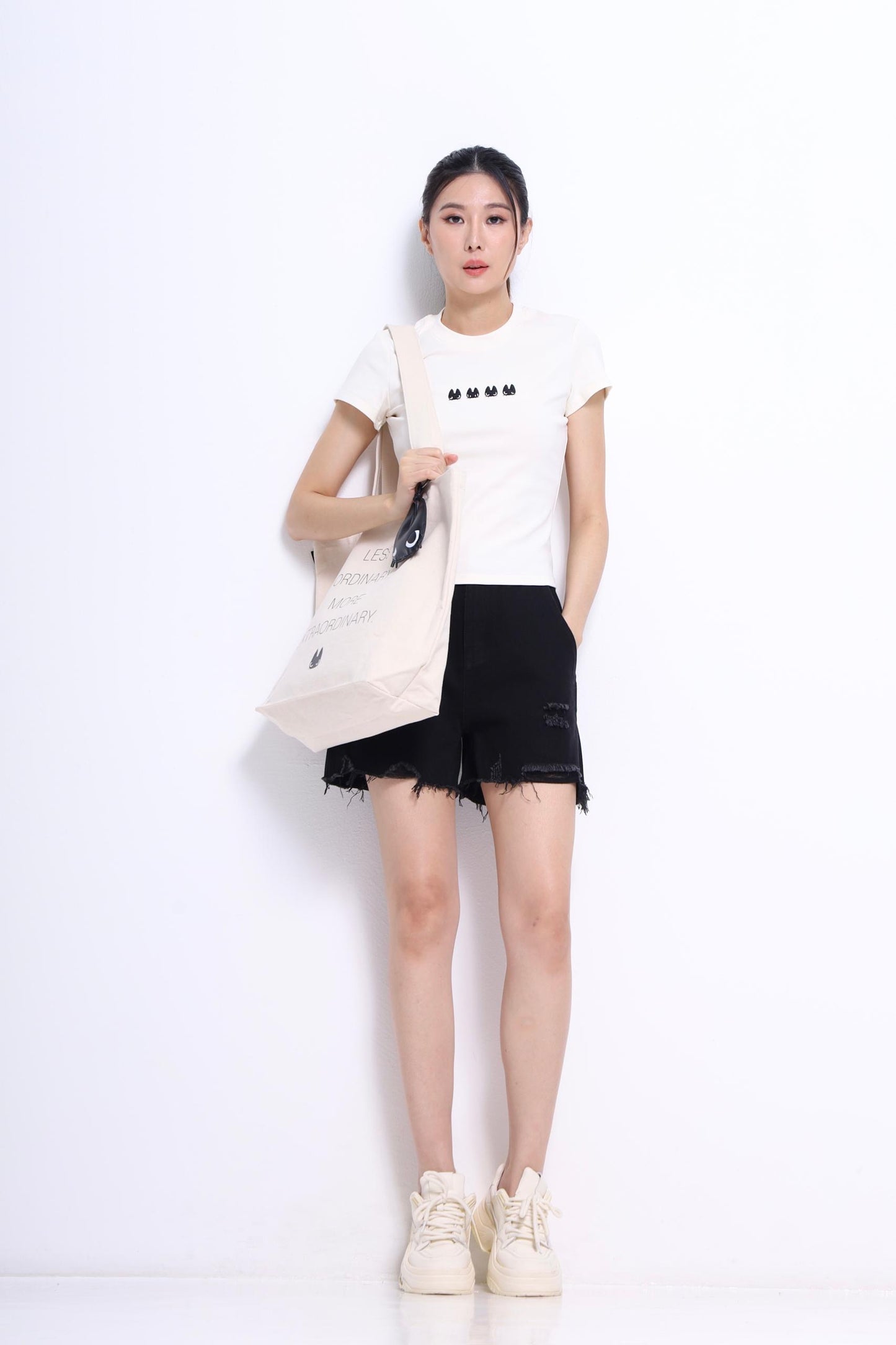 Omo Classic Fitted Tee