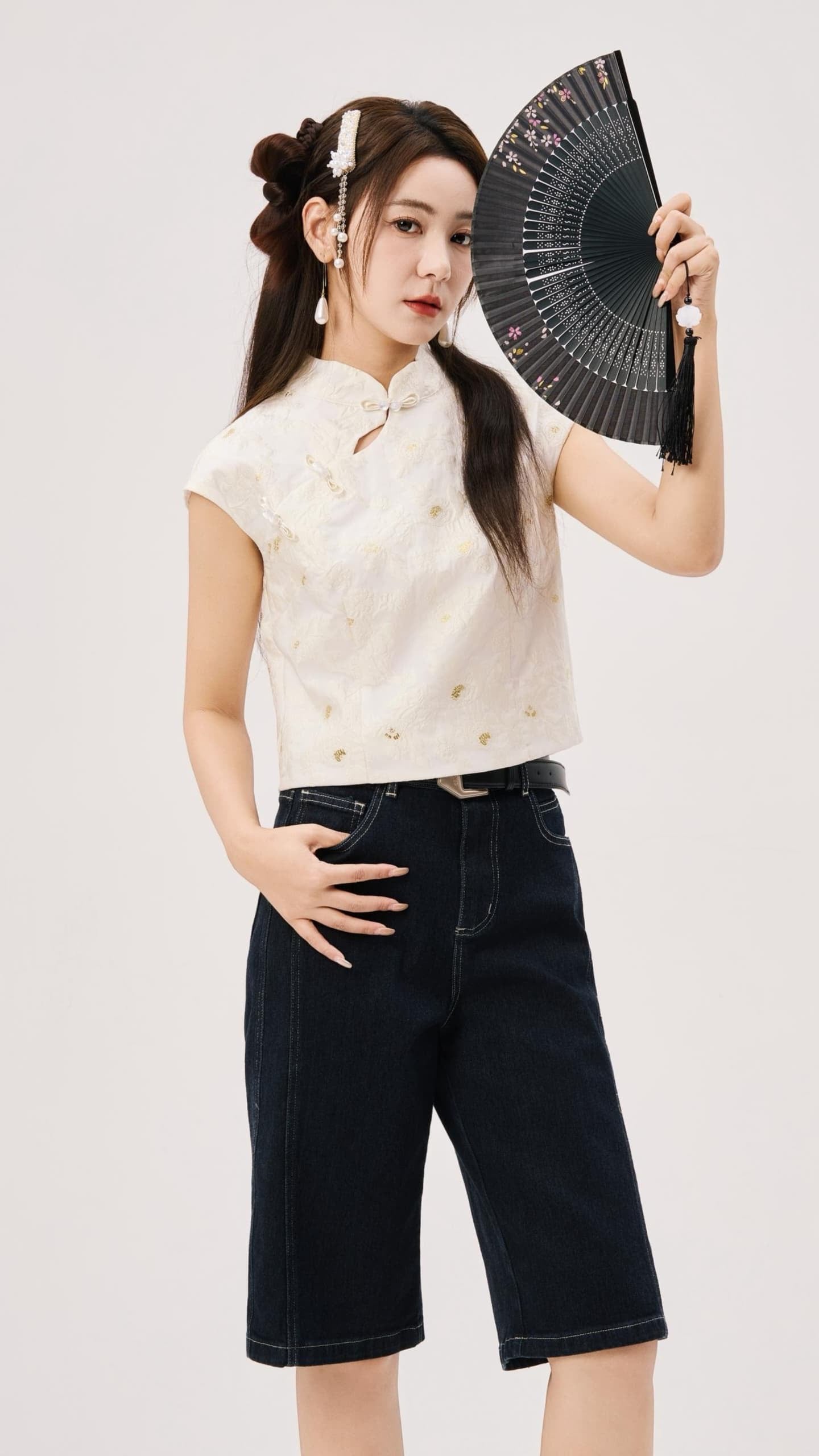 Fan Hua Oriental Jacquard Qipao Top