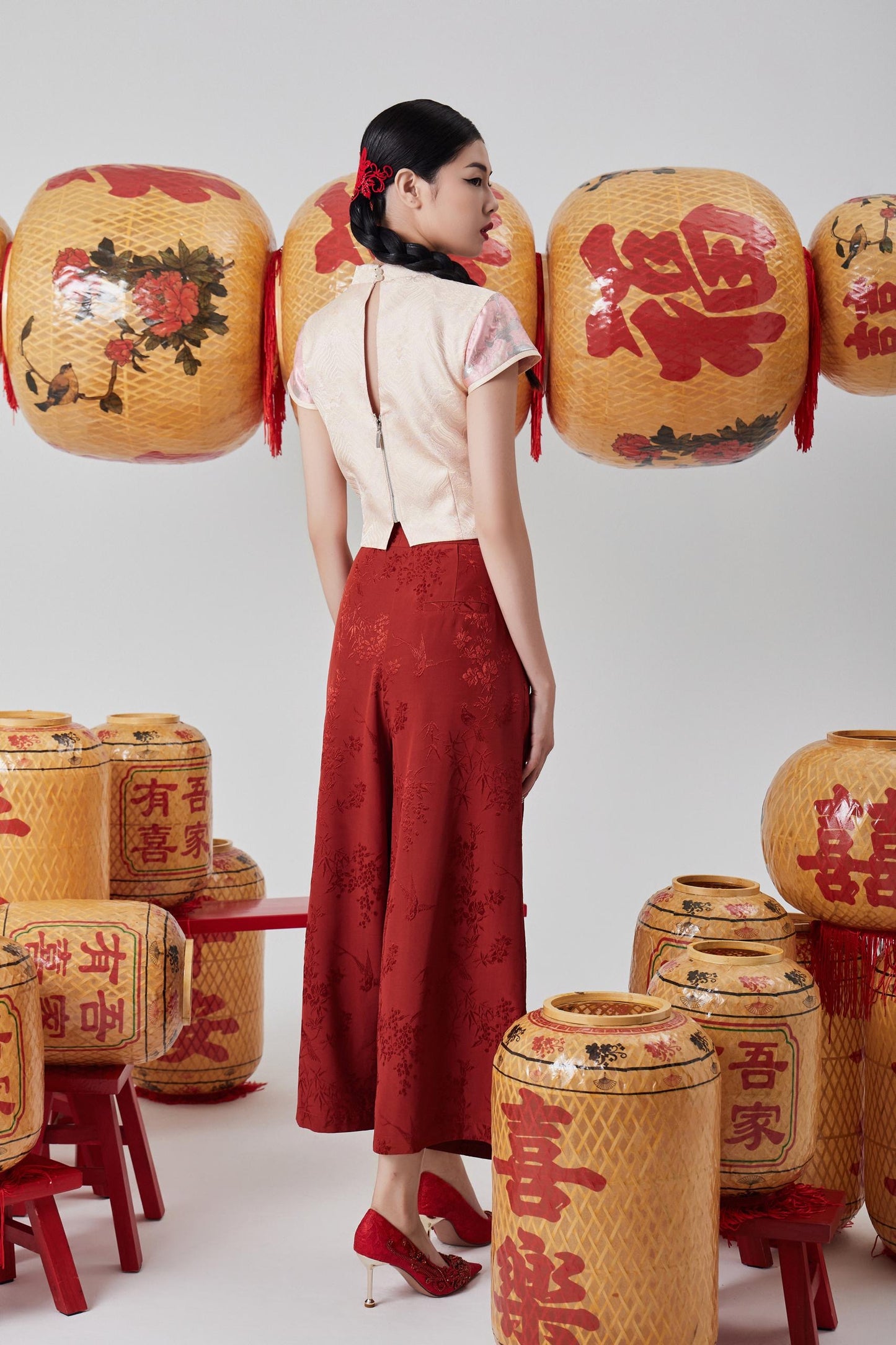 Yun Orient V-neck Blouse