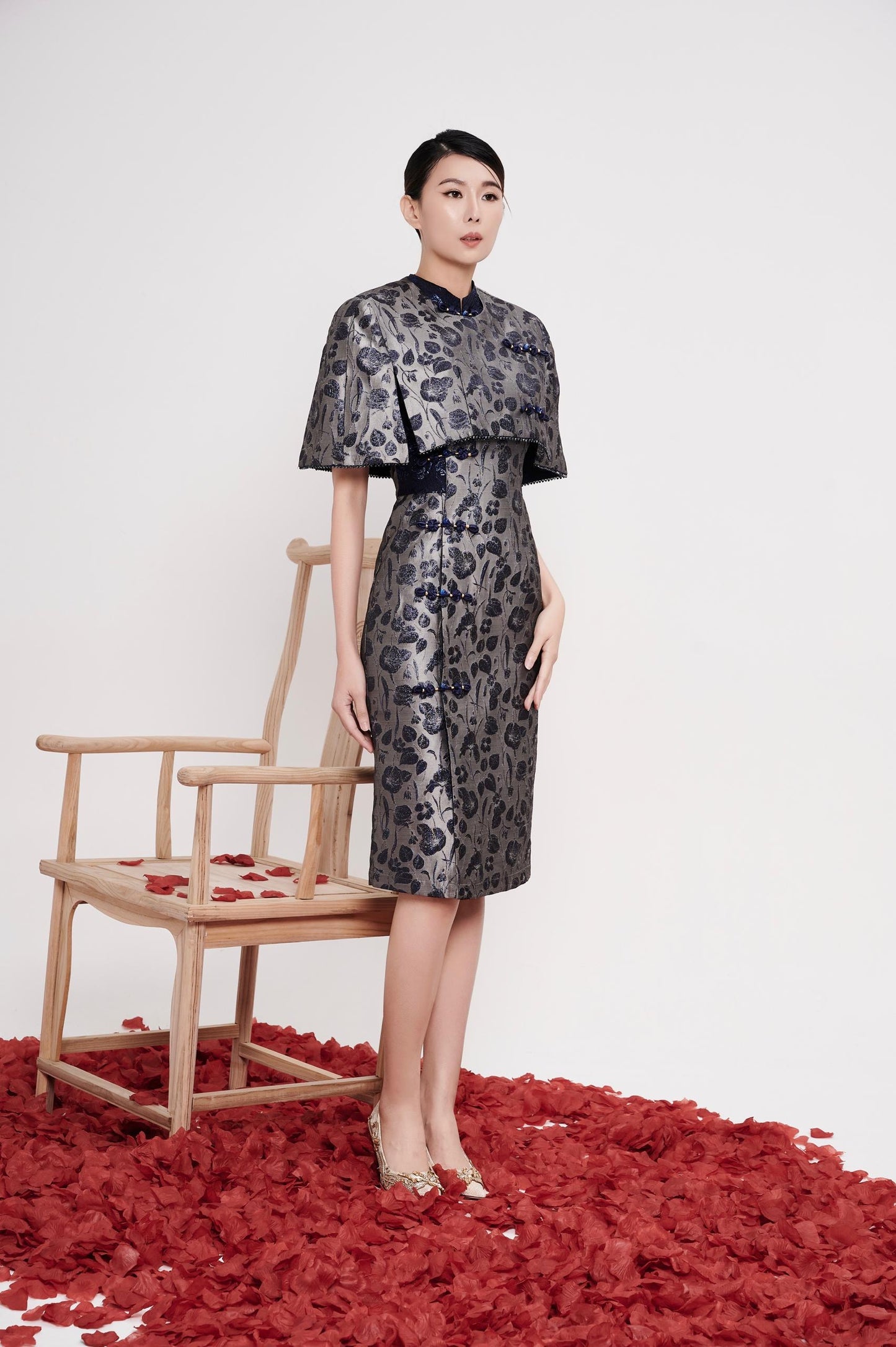 Fan Hua Orient Cropped Cape Jacket