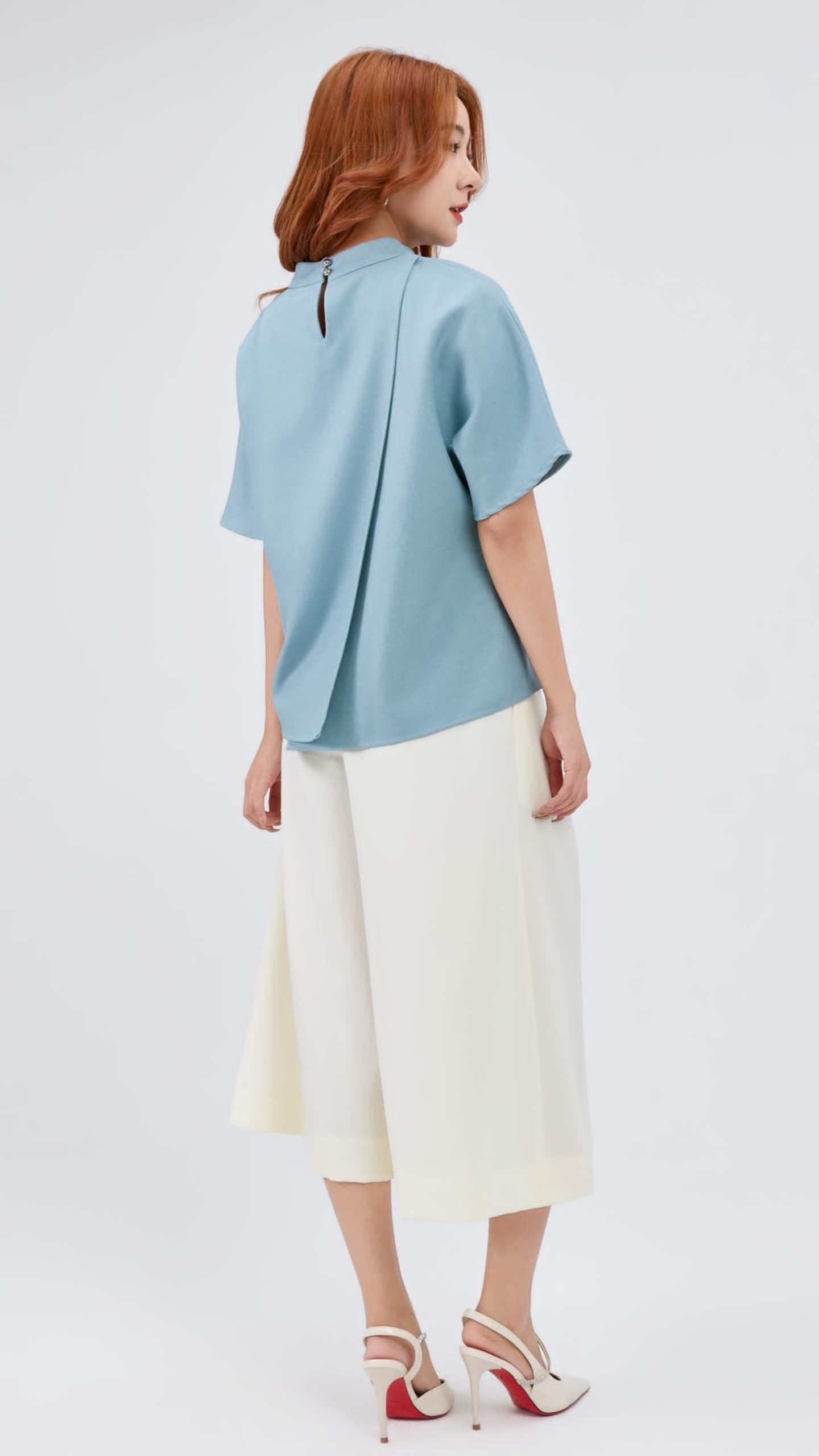 Ziri Loose Mock Neck Top