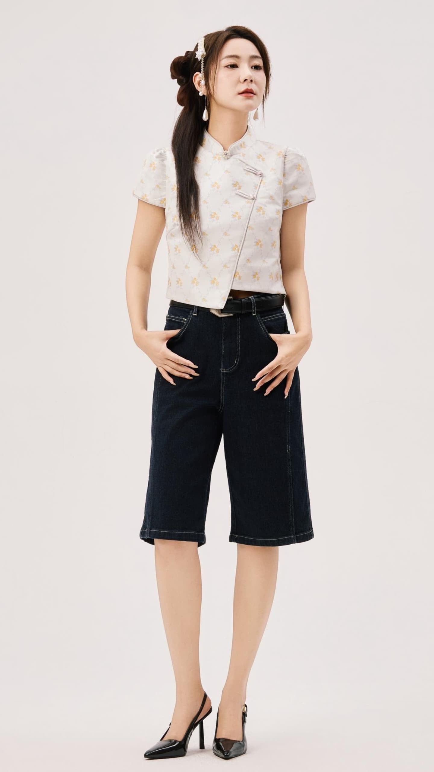 Nen Oriental Asymmetrical Qipao Top