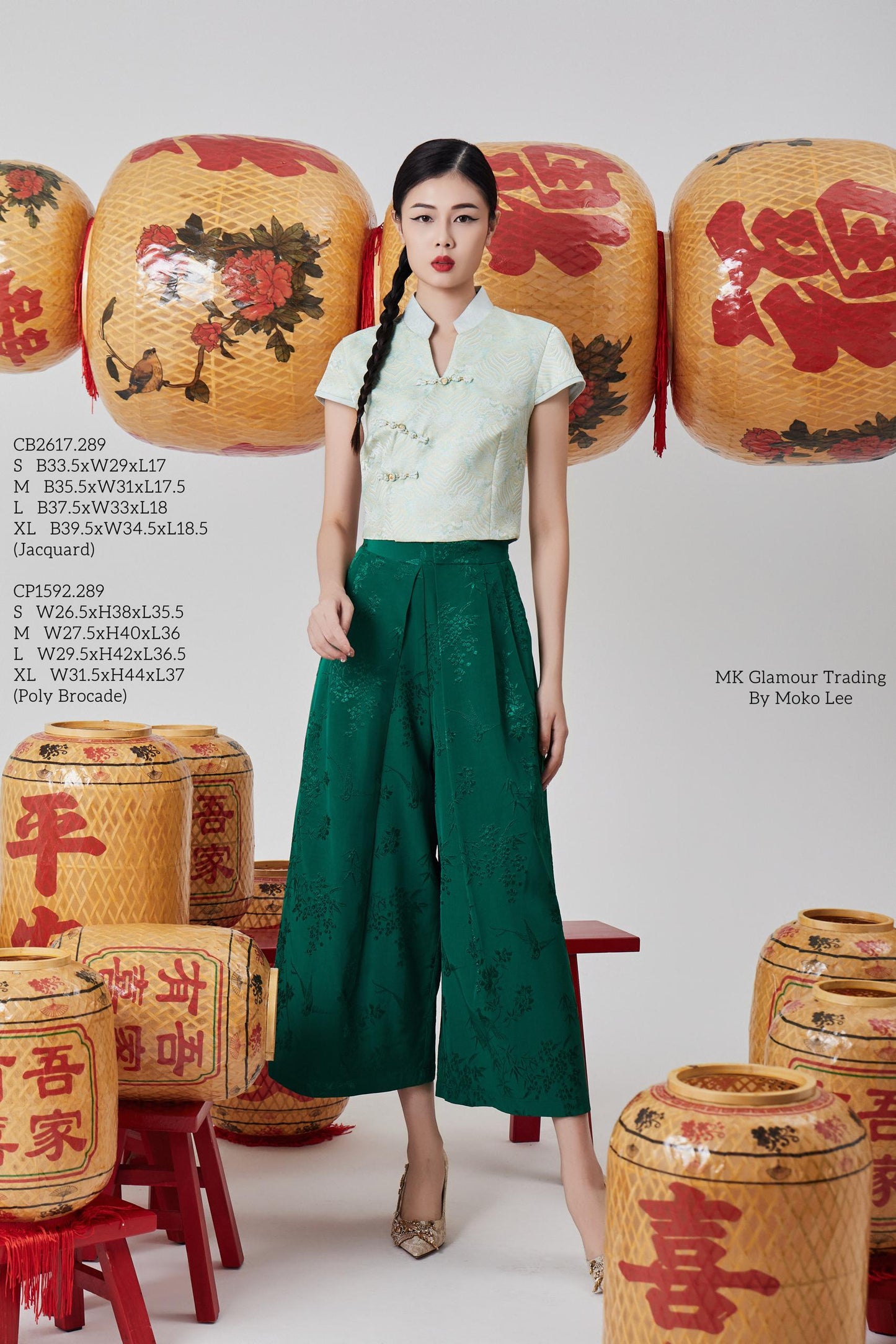 Yun Orient V-neck Blouse