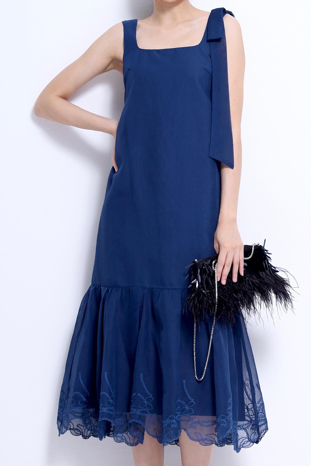 Candice Ribbon Shoulder Linen Lace Hem Dress