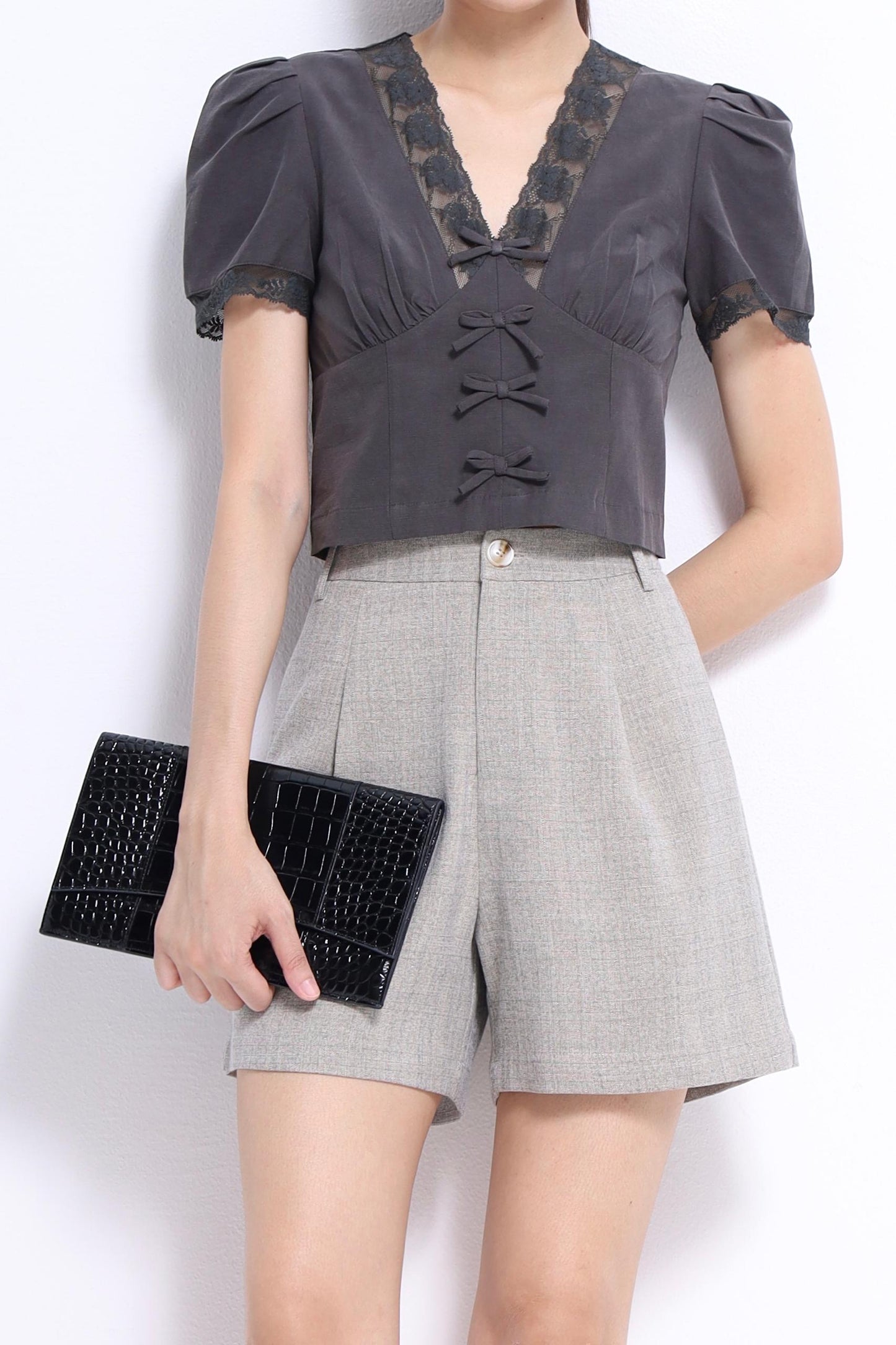 Lulu V-Neck Lace Ribbon Blouse