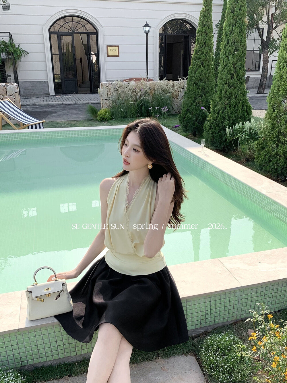 Yuri Lace V-Neck Knit Top