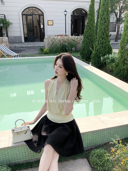 Yuri Lace V-Neck Knit Top