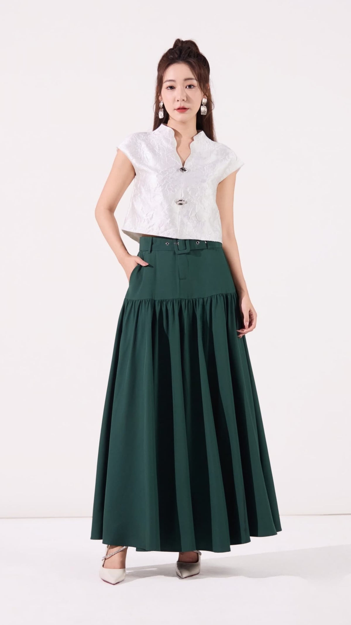 Lei Oriental V-Neck Qipao Top