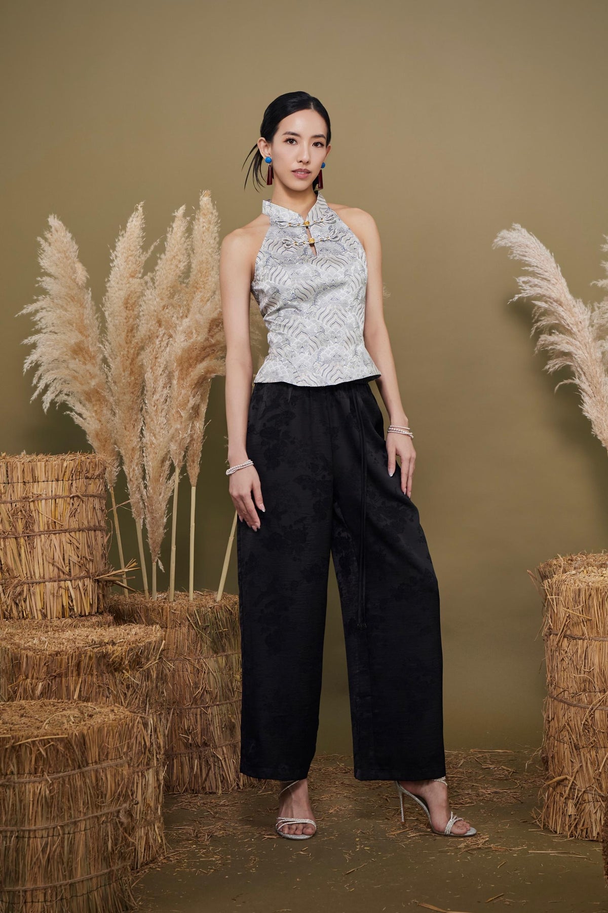 Lian Orient Peplum Cutin Top