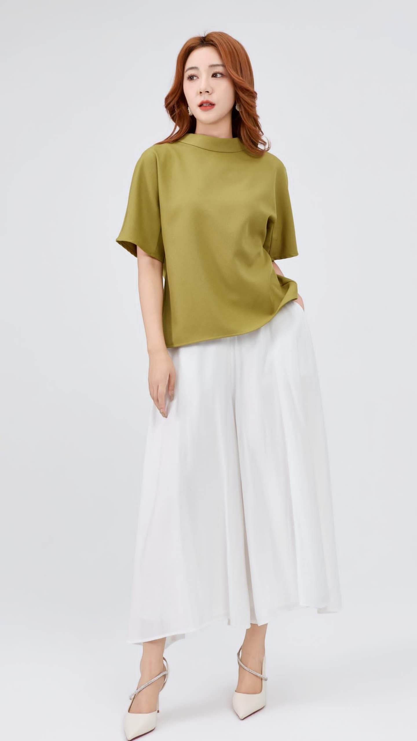 Ziri Loose Mock Neck Top
