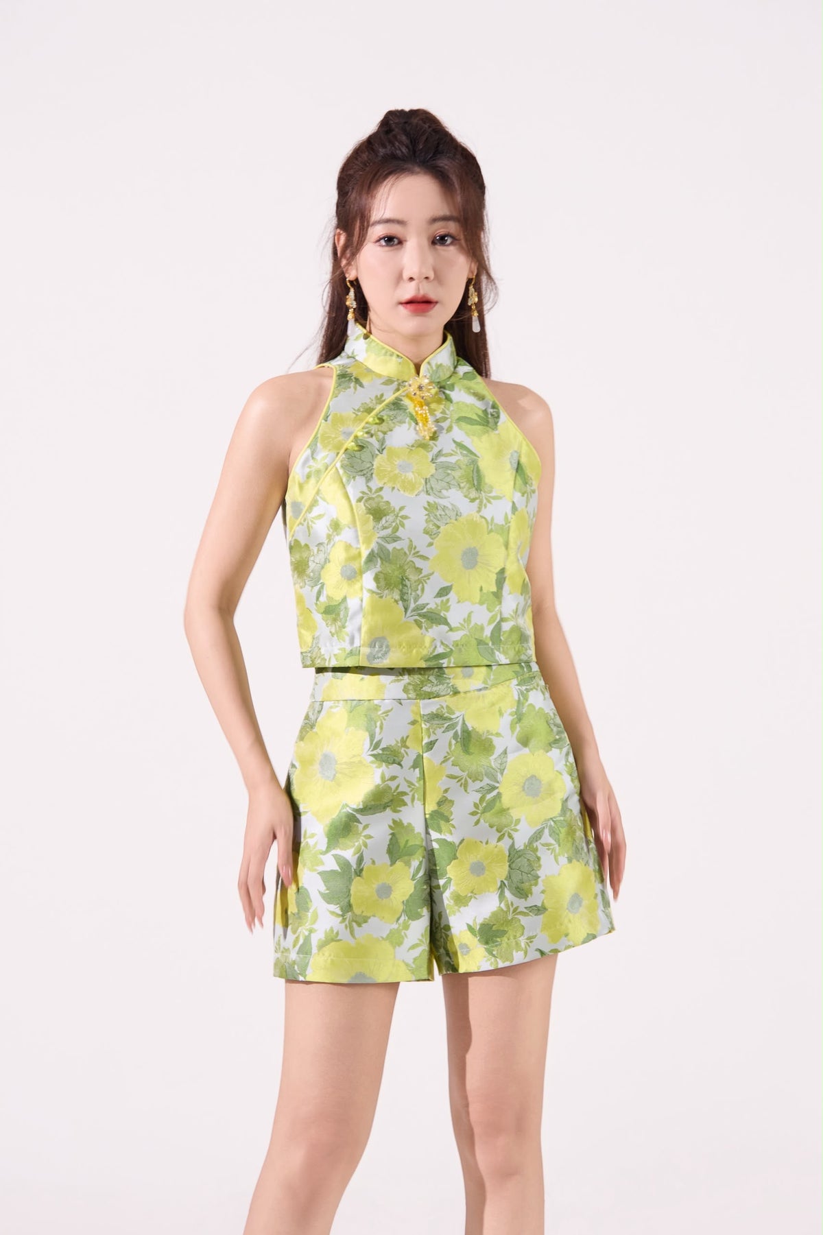 Lin Oriental Cut In Top