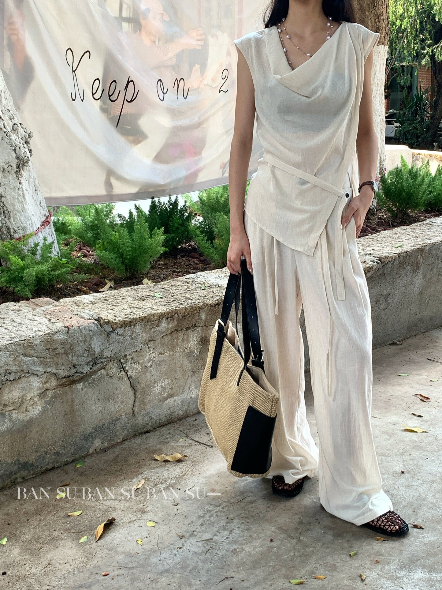 Su Linen Cowl Neck Blouse
