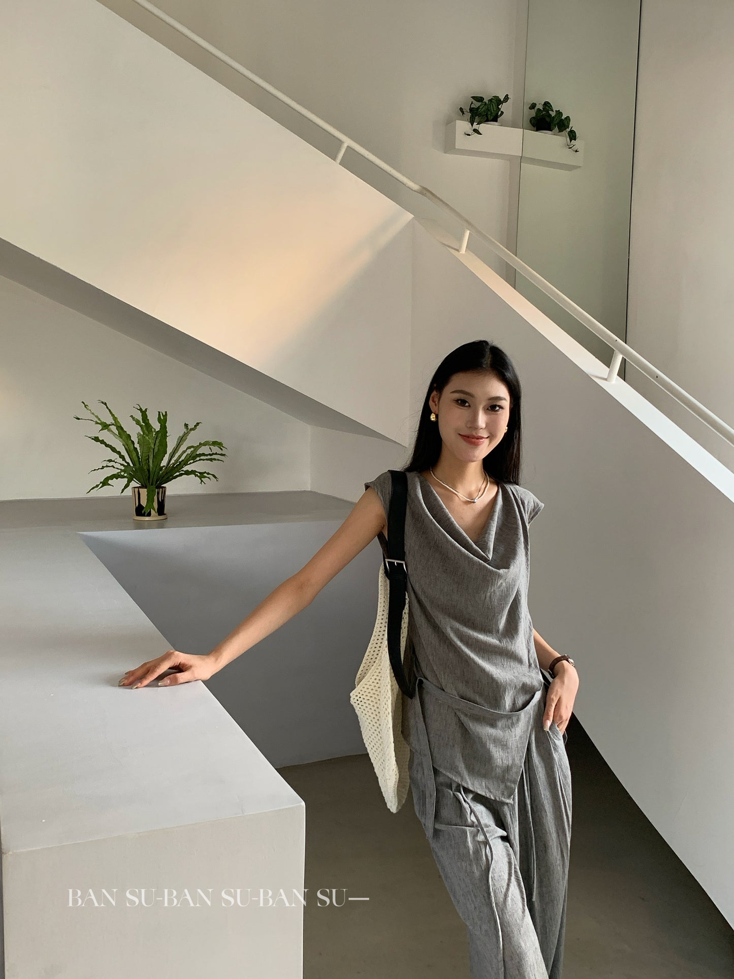 Su Linen Cowl Neck Blouse